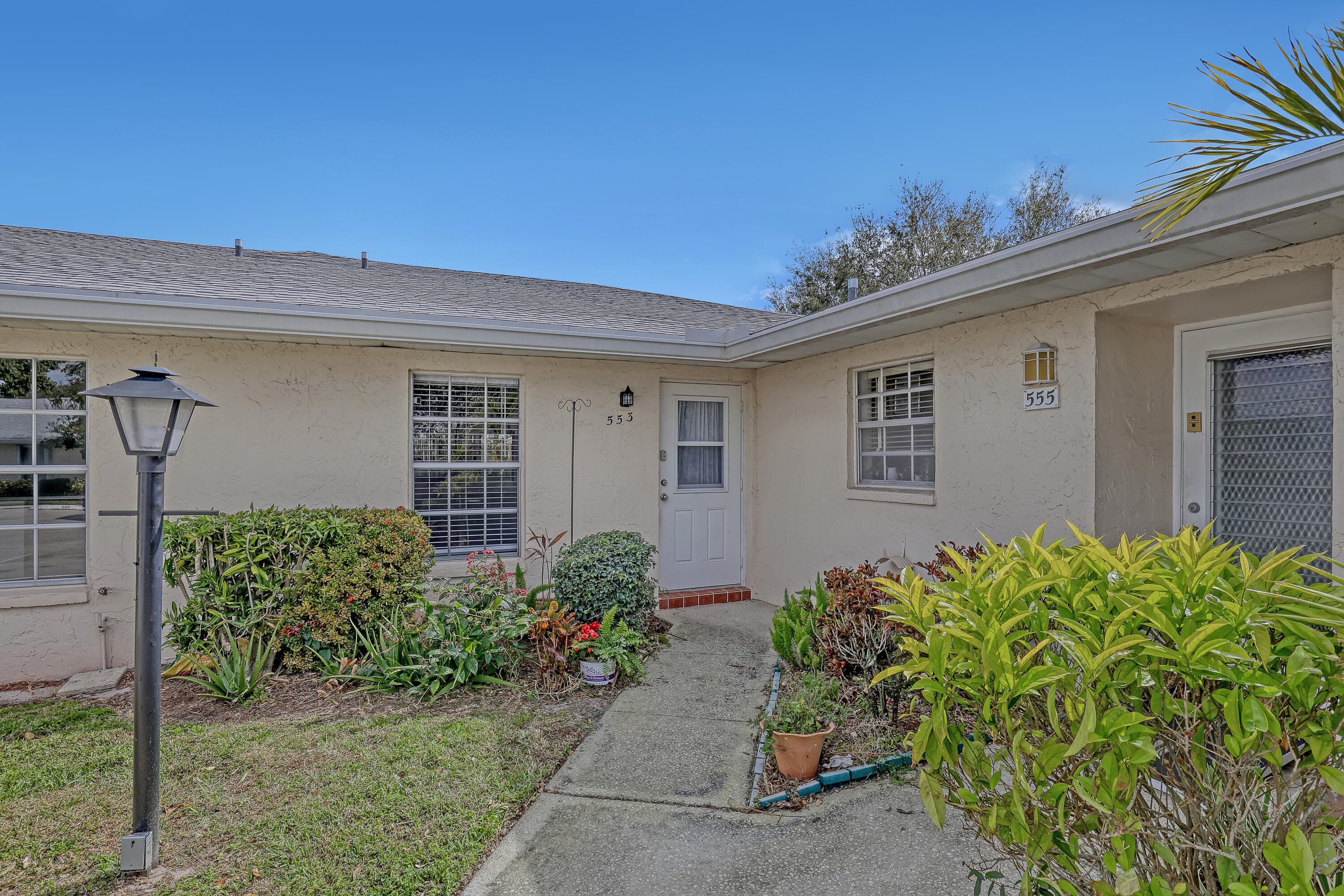 553 Covered Bridge Boulevard, Lake Worth, FL 33467 24