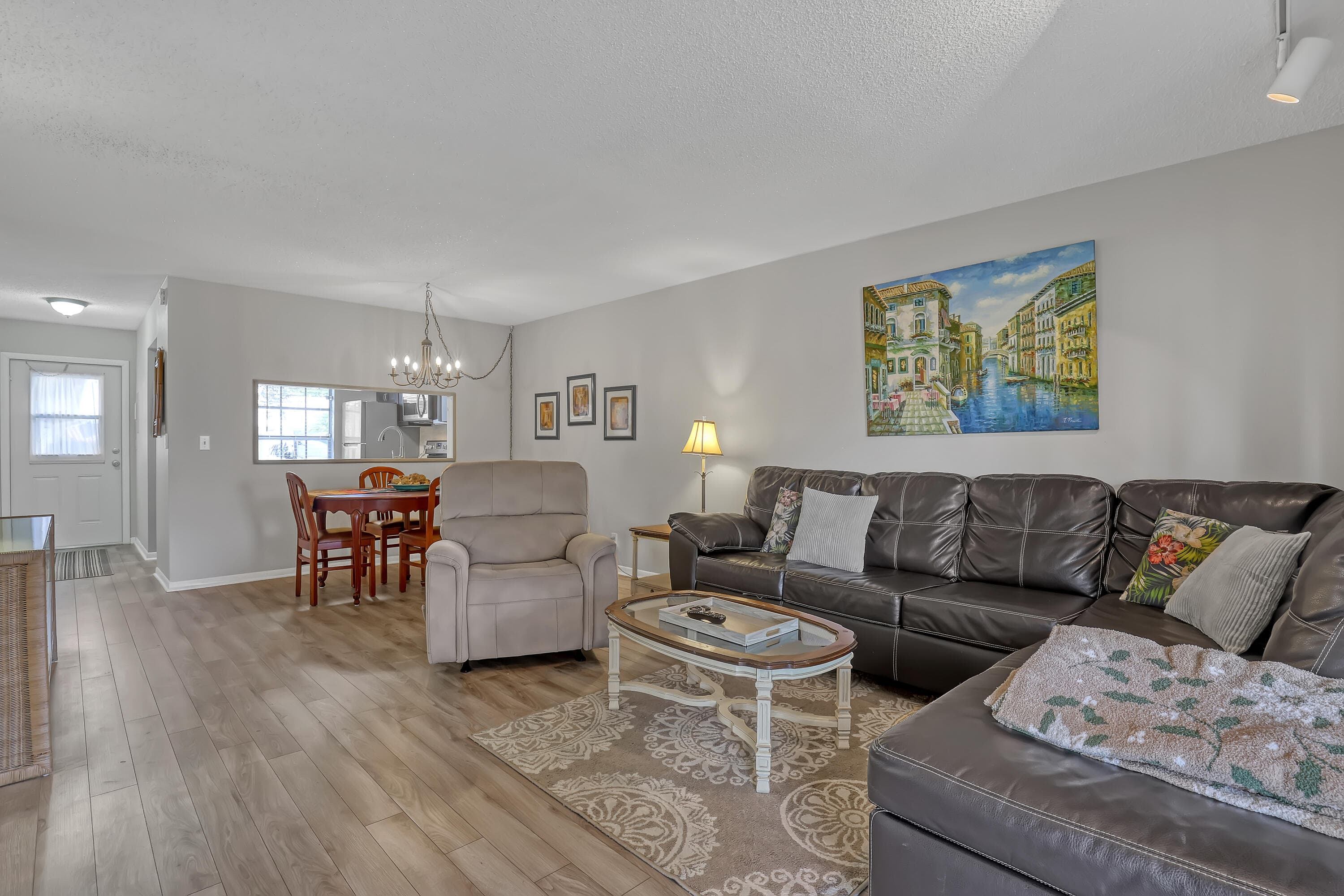 553 Covered Bridge Boulevard, Lake Worth, FL 33467 4