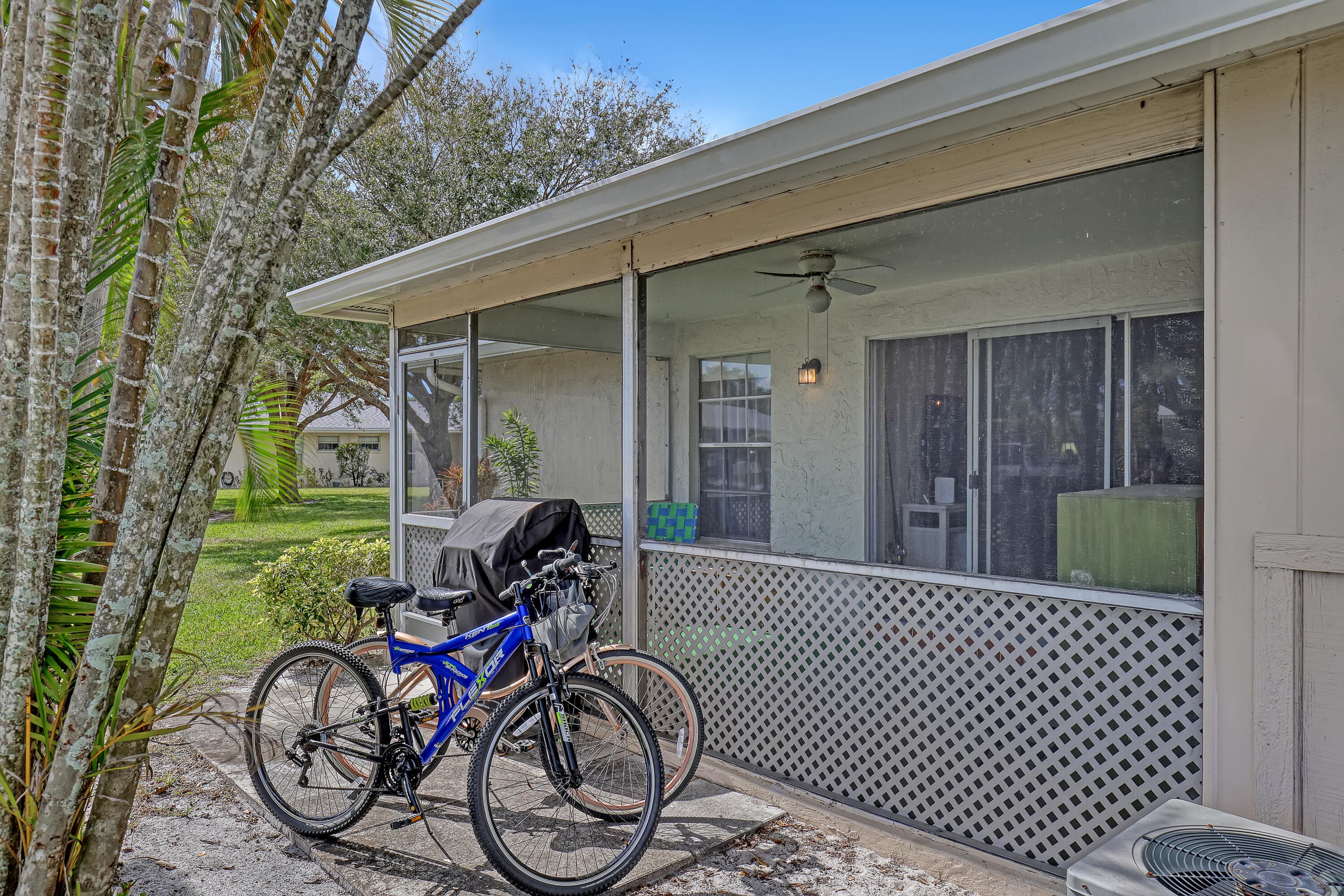 553 Covered Bridge Boulevard, Lake Worth, FL 33467 23