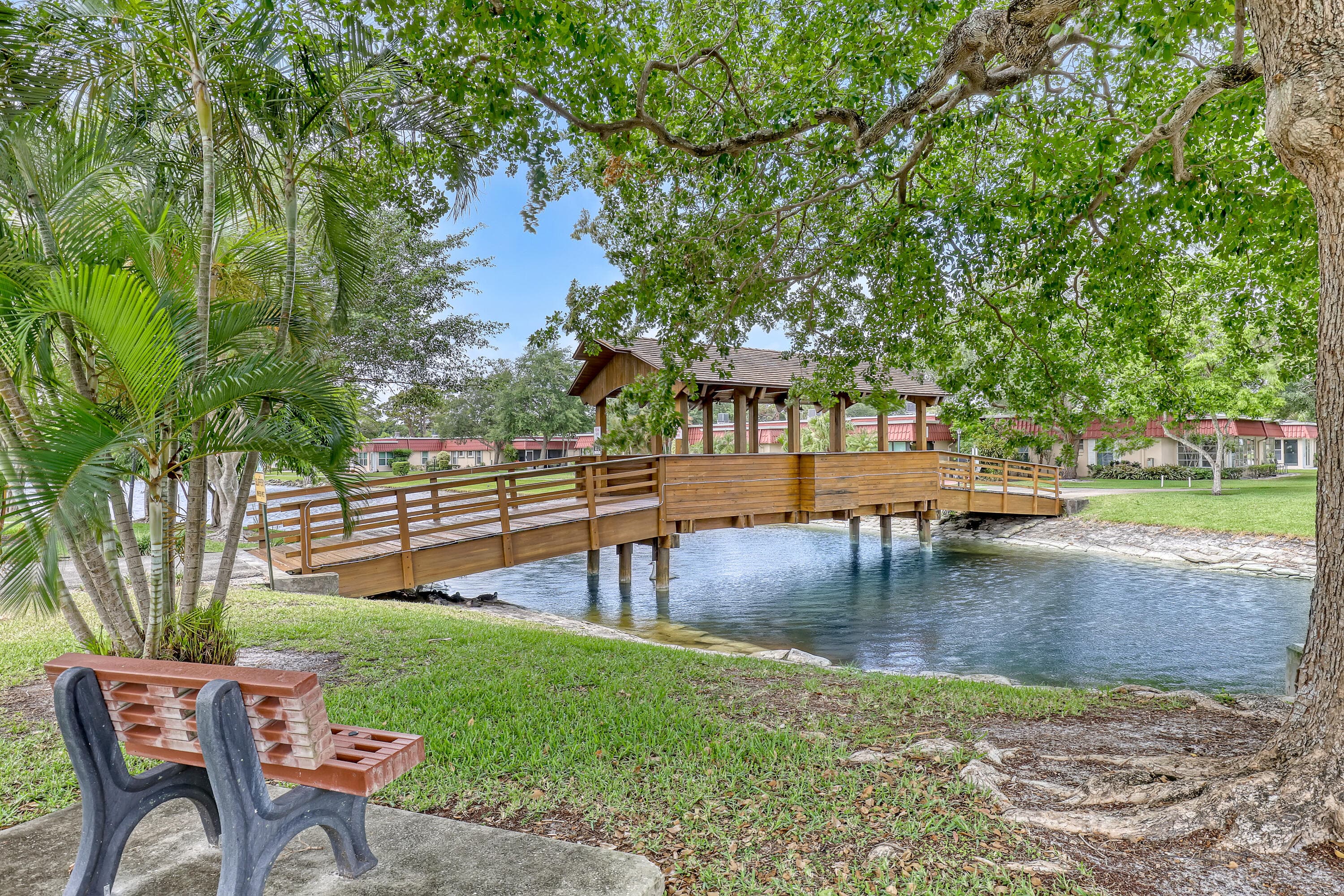 553 Covered Bridge Boulevard, Lake Worth, FL 33467 42