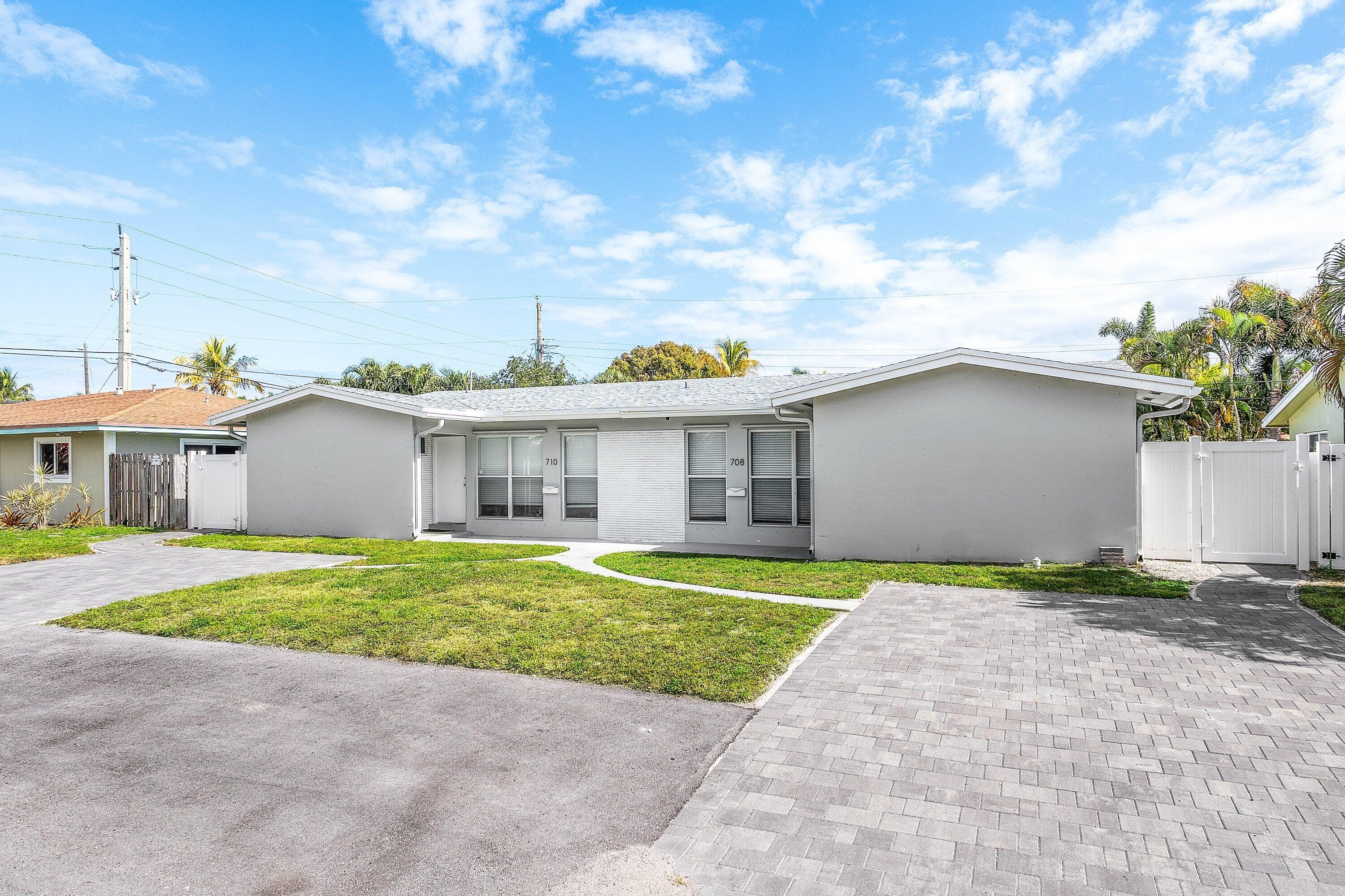 708-710 NE 23rd Avenue, Pompano Beach, FL 33062 4