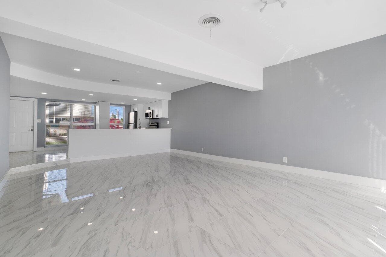 708-710 NE 23rd Avenue, Pompano Beach, FL 33062 28