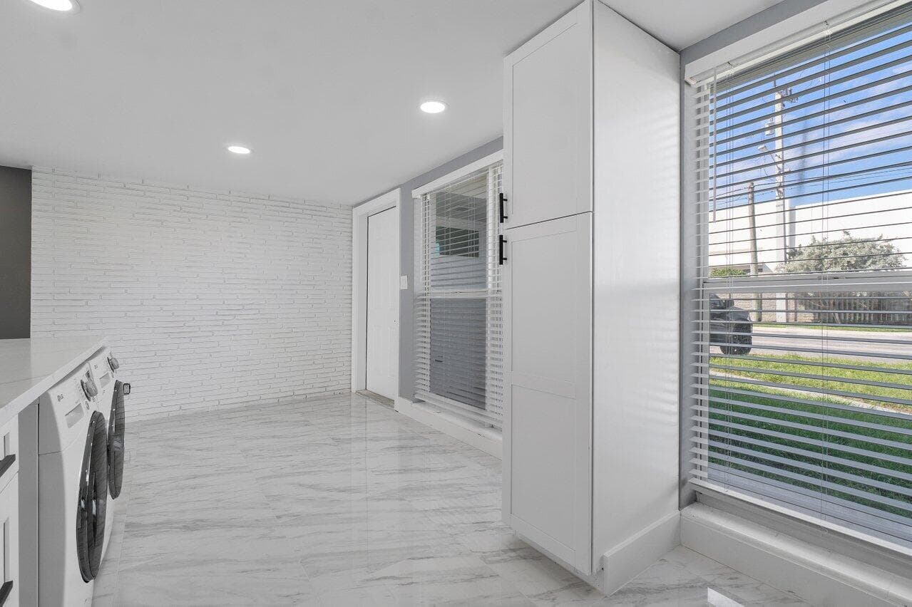 708-710 NE 23rd Avenue, Pompano Beach, FL 33062 25