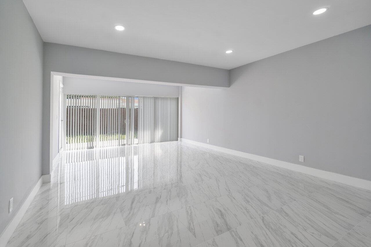 708-710 NE 23rd Avenue, Pompano Beach, FL 33062 11