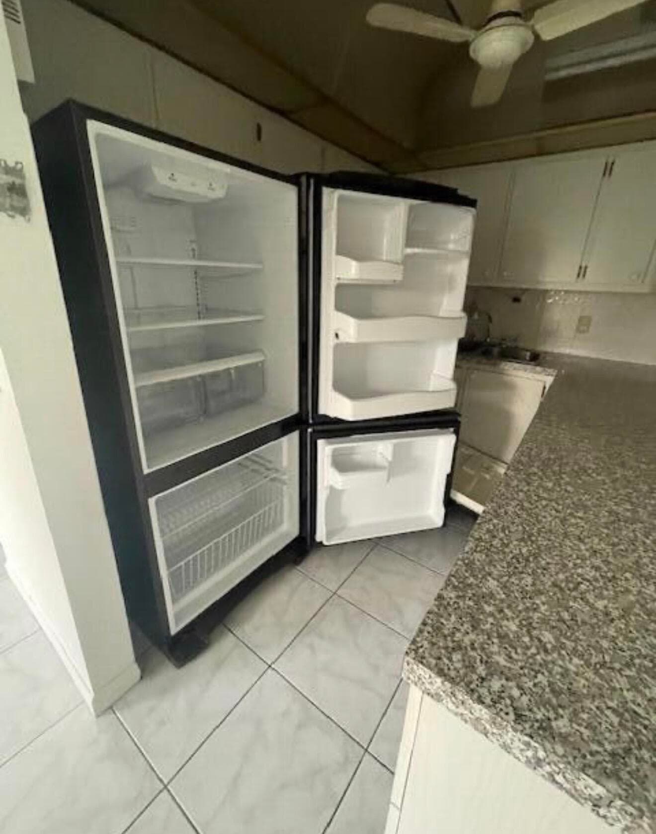 66 Easthampton C C, West Palm Beach, FL 33417 17