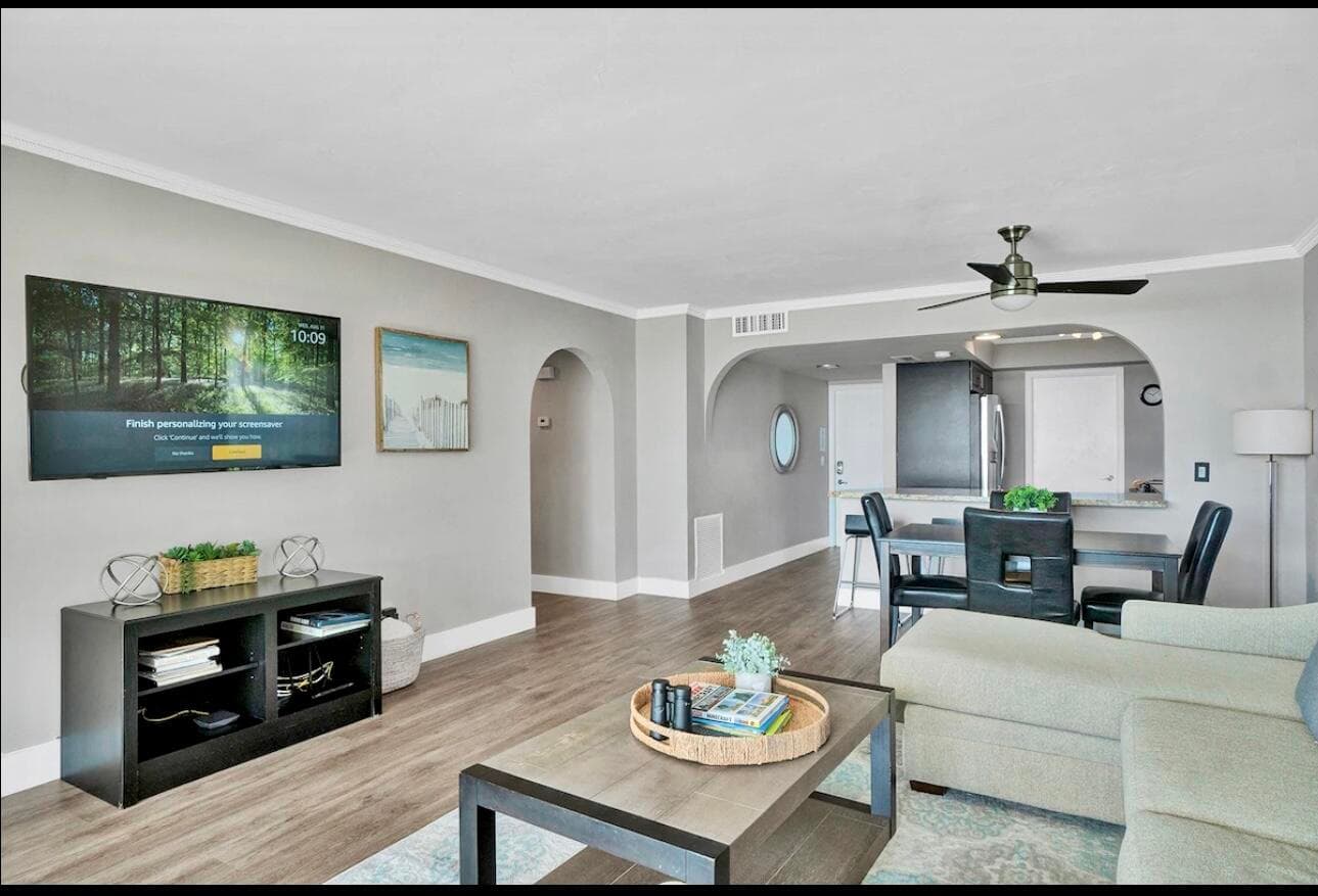 300 Croton Avenue 102, Lantana, FL 33462 2