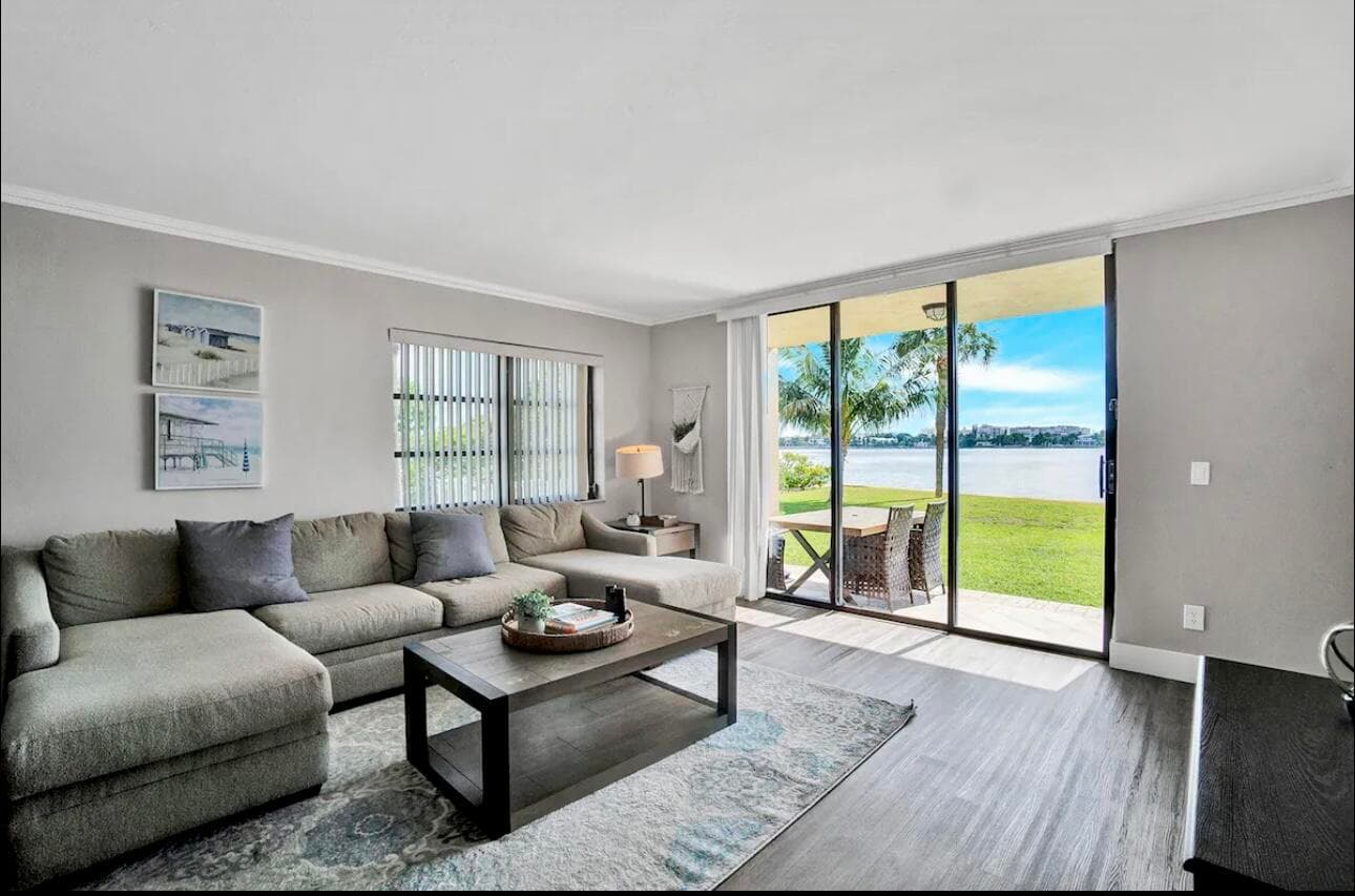 300 Croton Avenue 102, Lantana, FL 33462 3