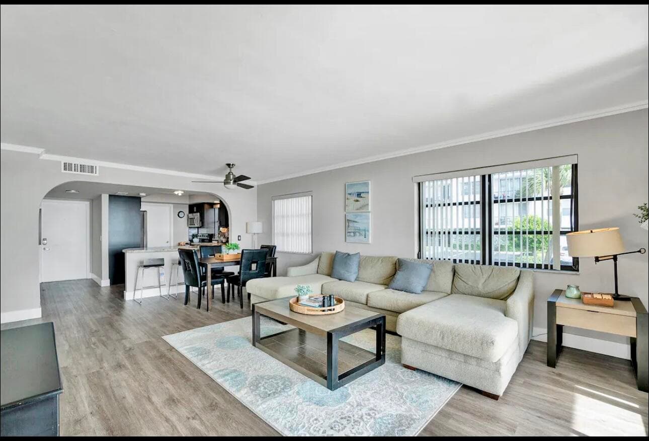 300 Croton Avenue 102, Lantana, FL 33462 5
