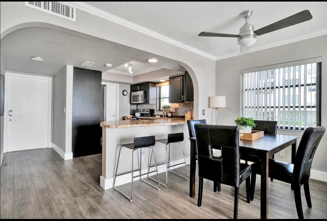 300 Croton Avenue 102, Lantana, FL 33462 9
