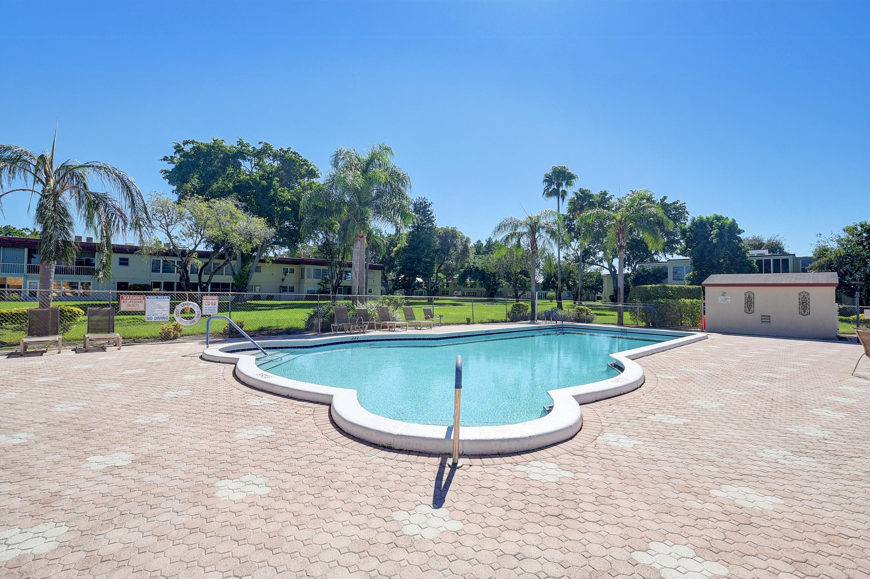 6 Abbey Lane 104, Delray Beach, FL 33446 38