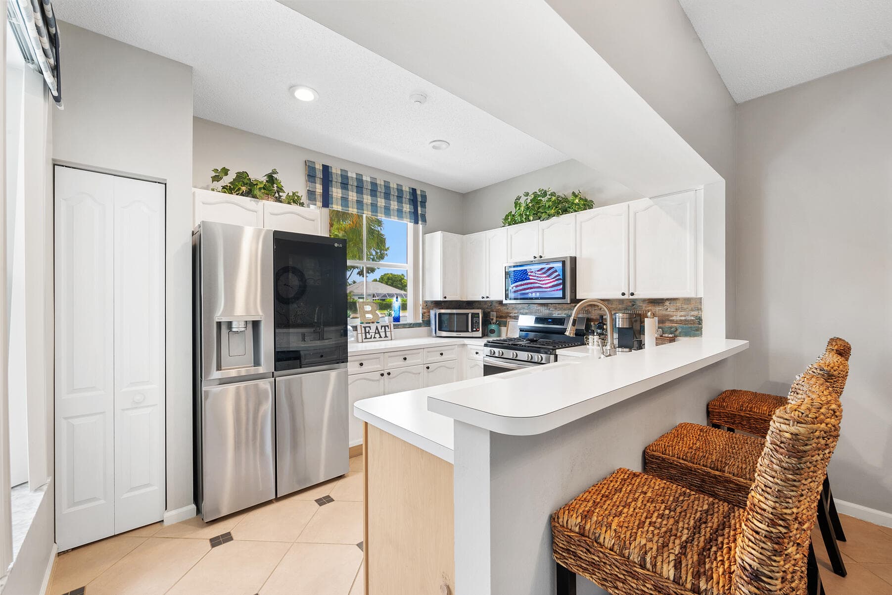 8193 Sandpiper Way, West Palm Beach, FL 33412 8