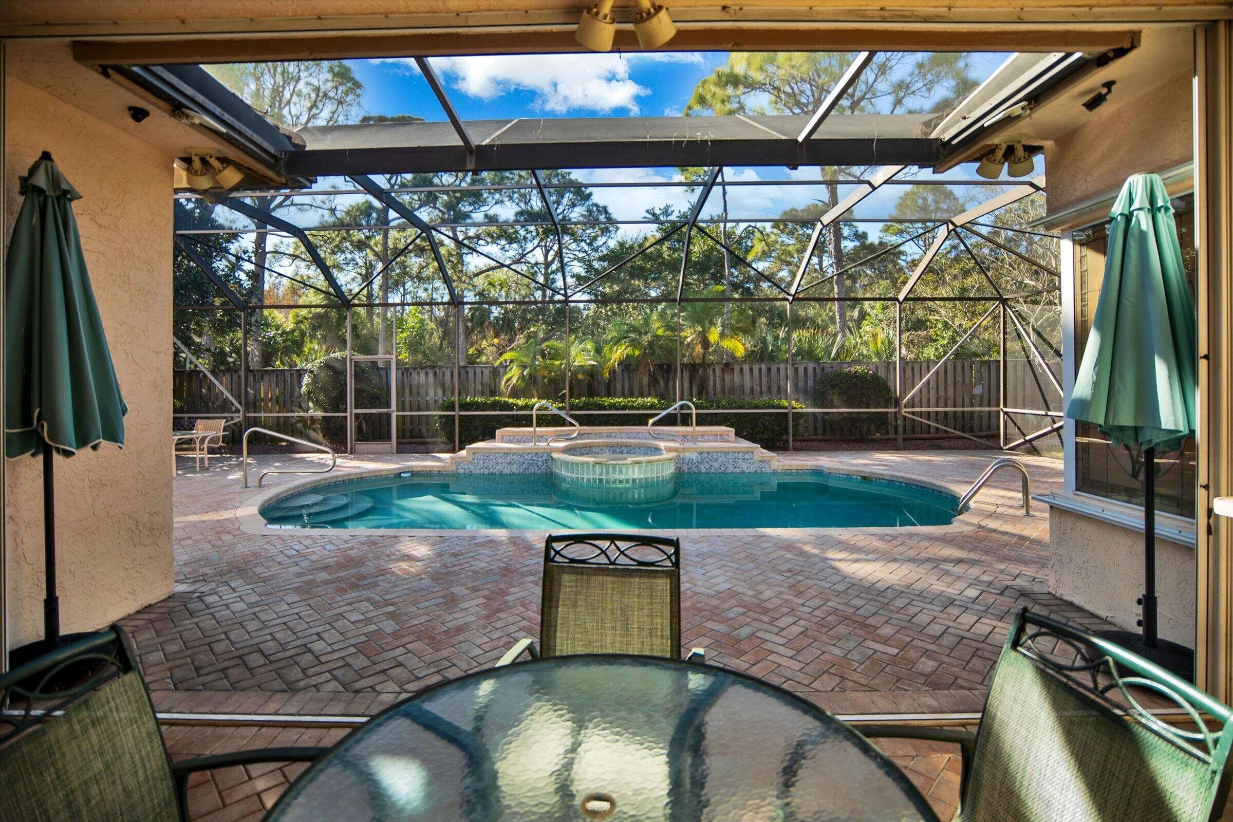 13471 Miles Standish Port, Palm Beach Gardens, FL 33410 32