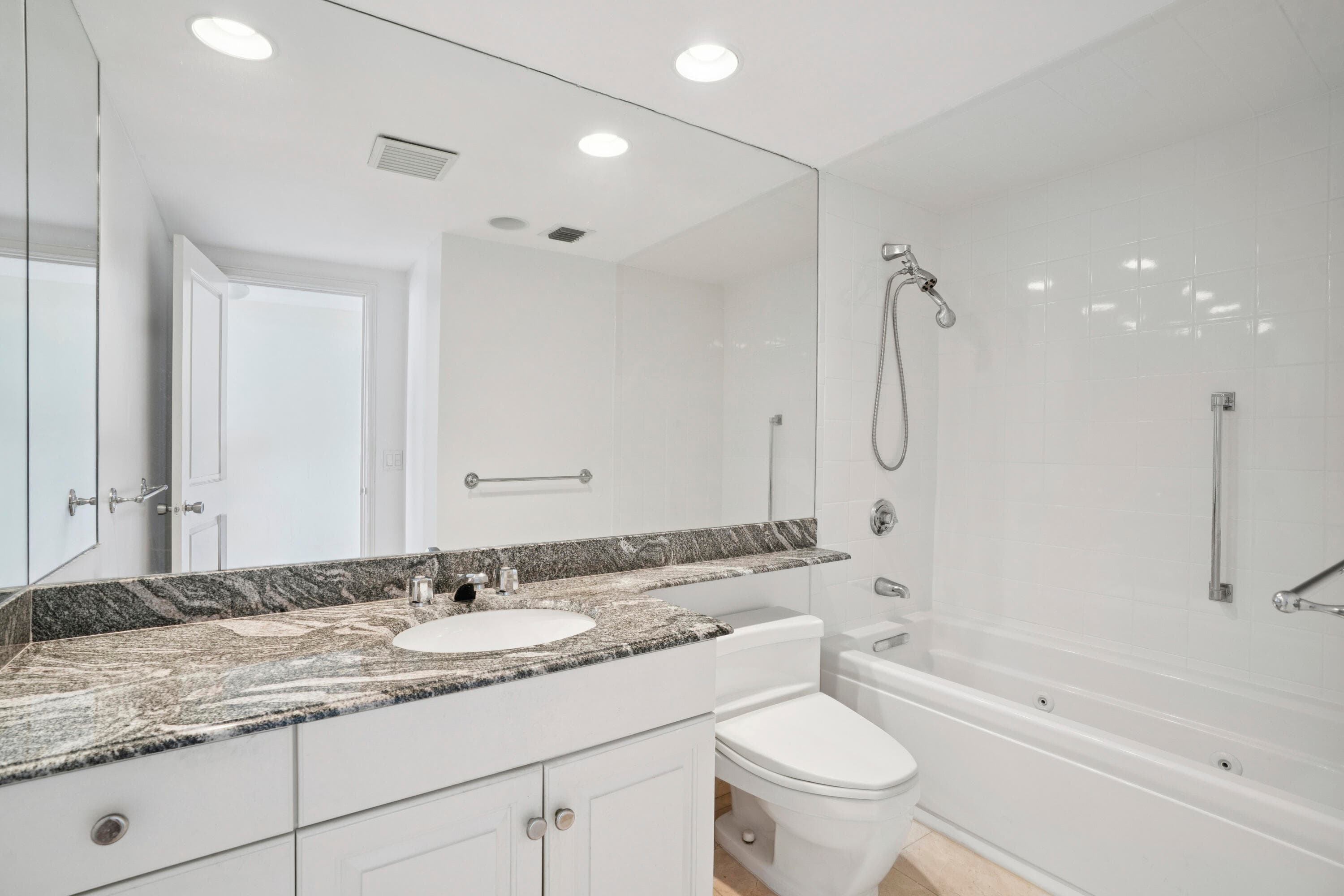 100 Worth Avenue 310, Palm Beach, FL 33480 15
