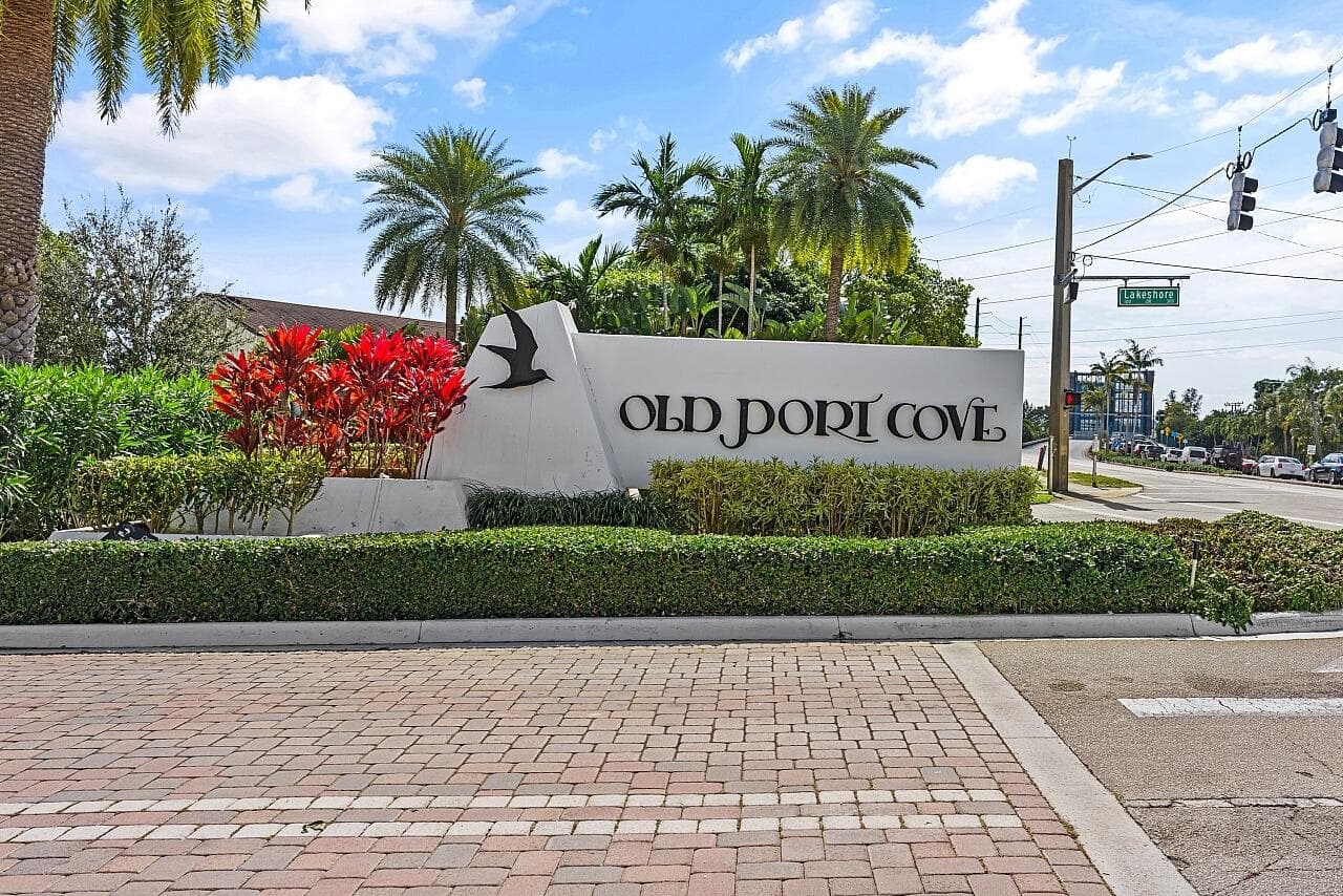 100 Lakeshore Drive 252, North Palm Beach, FL 33408 2