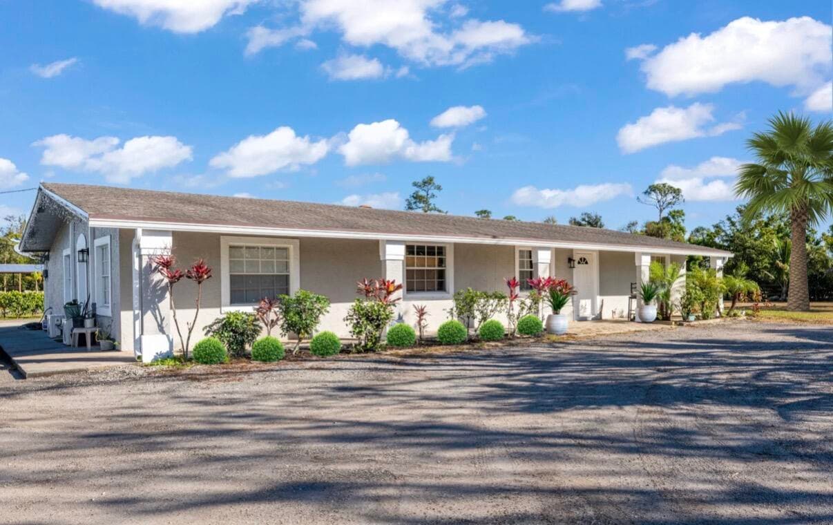 1216 C Road, Loxahatchee Groves, FL 33470 3