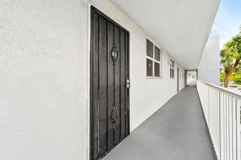 109 Royal Park Drive 3b, Oakland Park, FL 33309 18