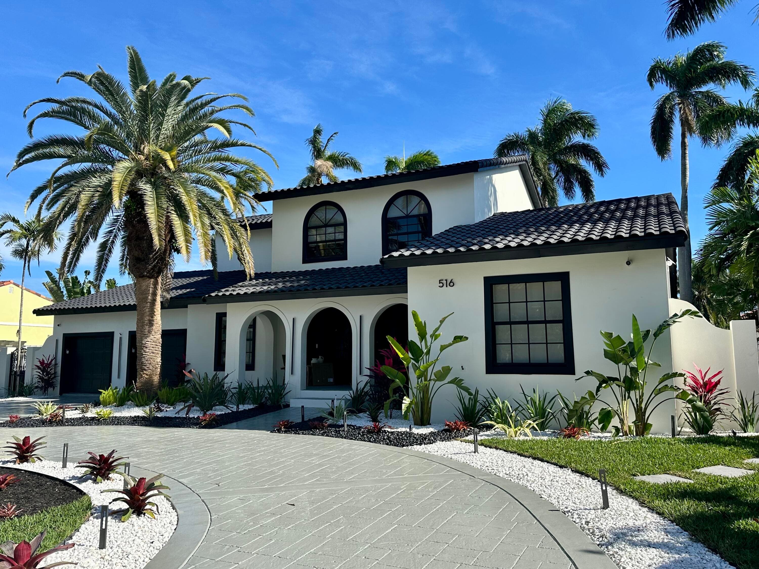 516 Royal Plaza Drive, Fort Lauderdale, FL 33301