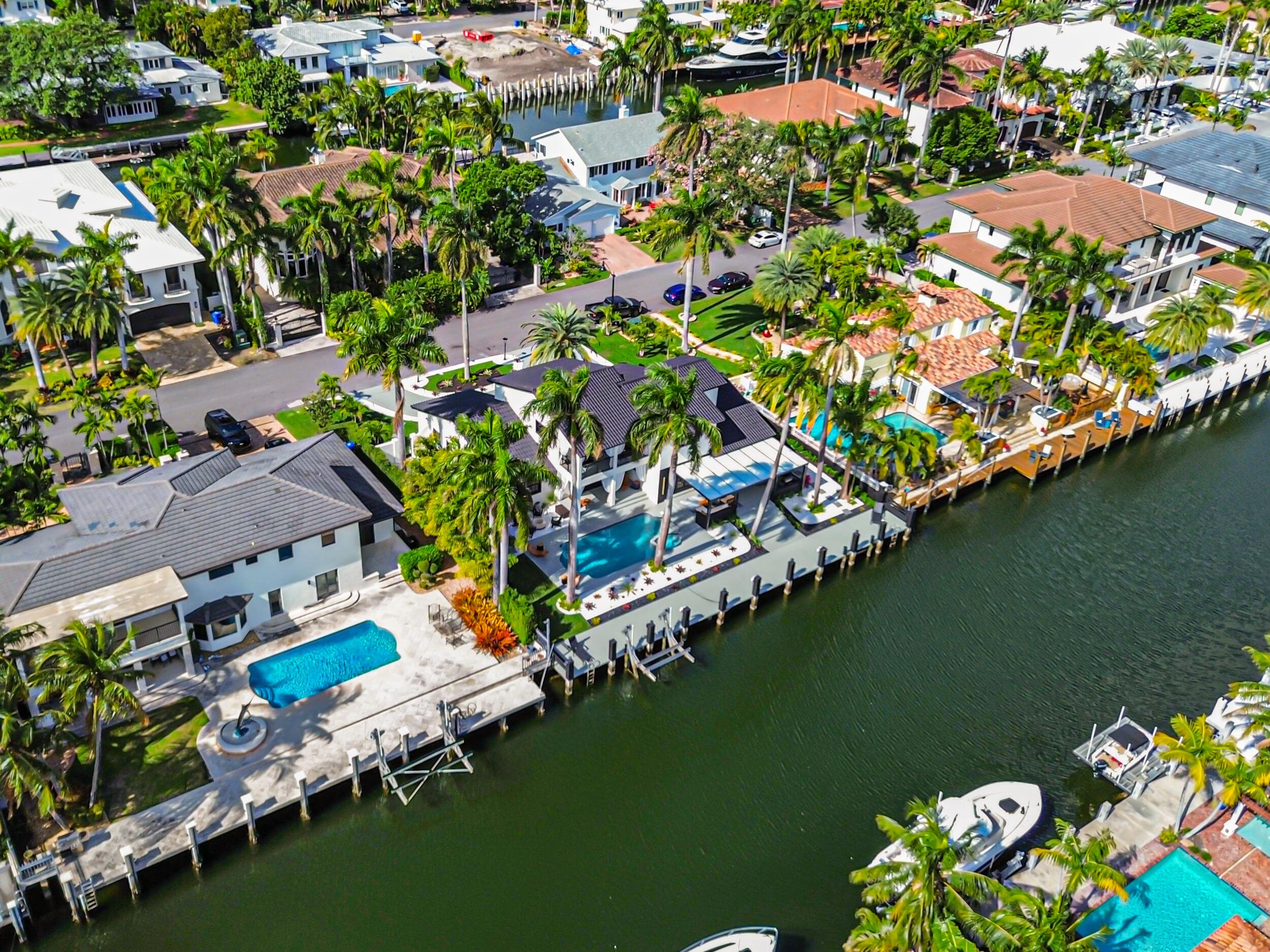 516 Royal Plaza Drive, Fort Lauderdale, FL 33301 5