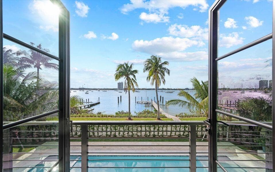 1260 N Lake Way, Palm Beach, FL 33480 4