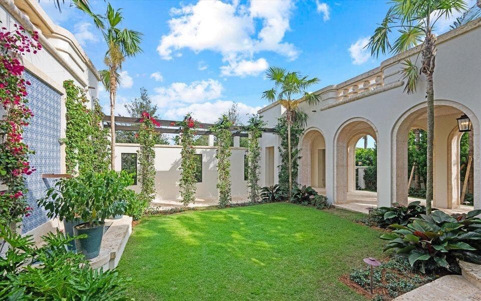 1260 N Lake Way, Palm Beach, FL 33480 10