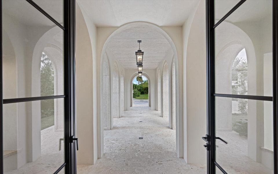 1260 N Lake Way, Palm Beach, FL 33480 11