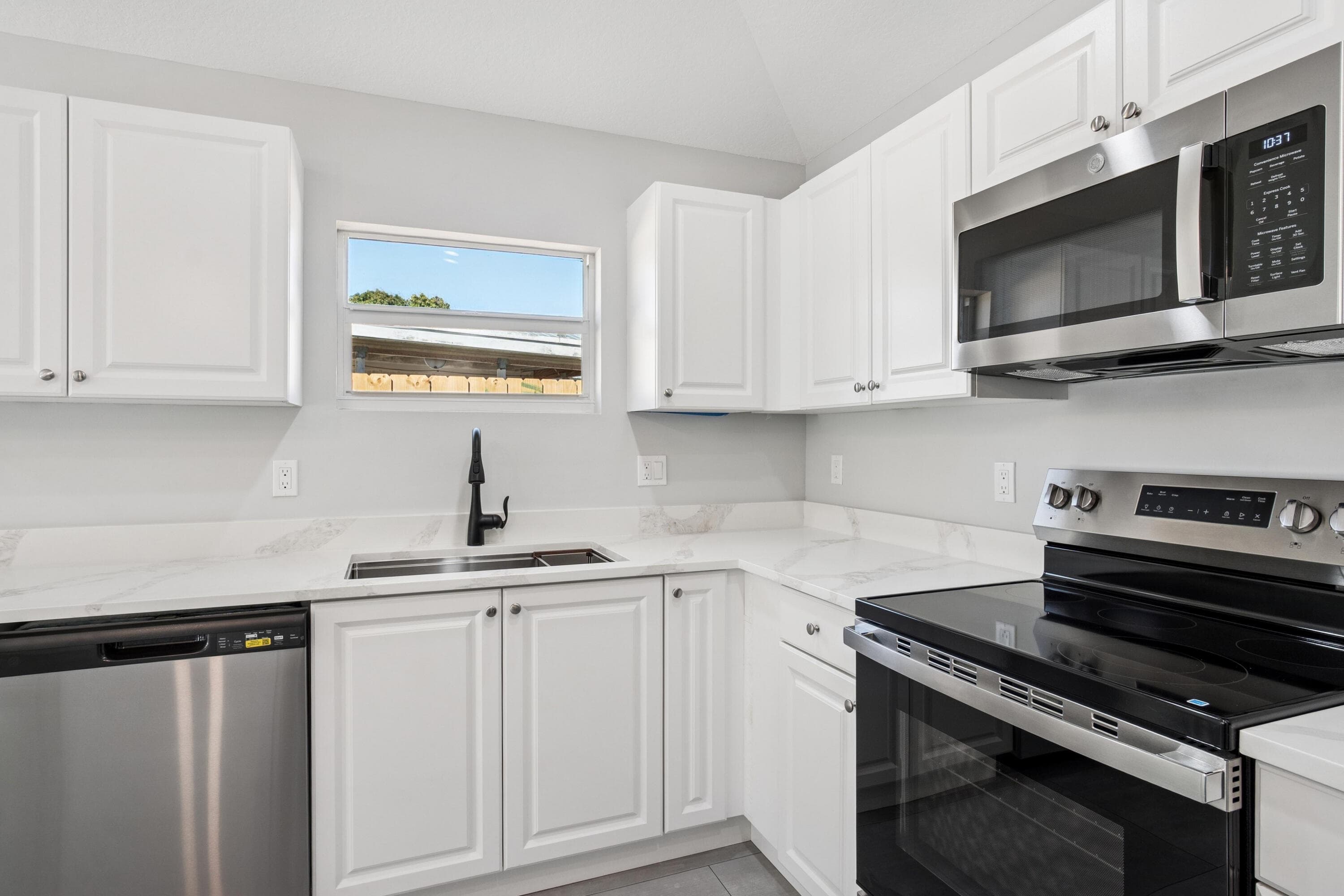 5232 SE 55th Terrace, Stuart, FL 34997 6