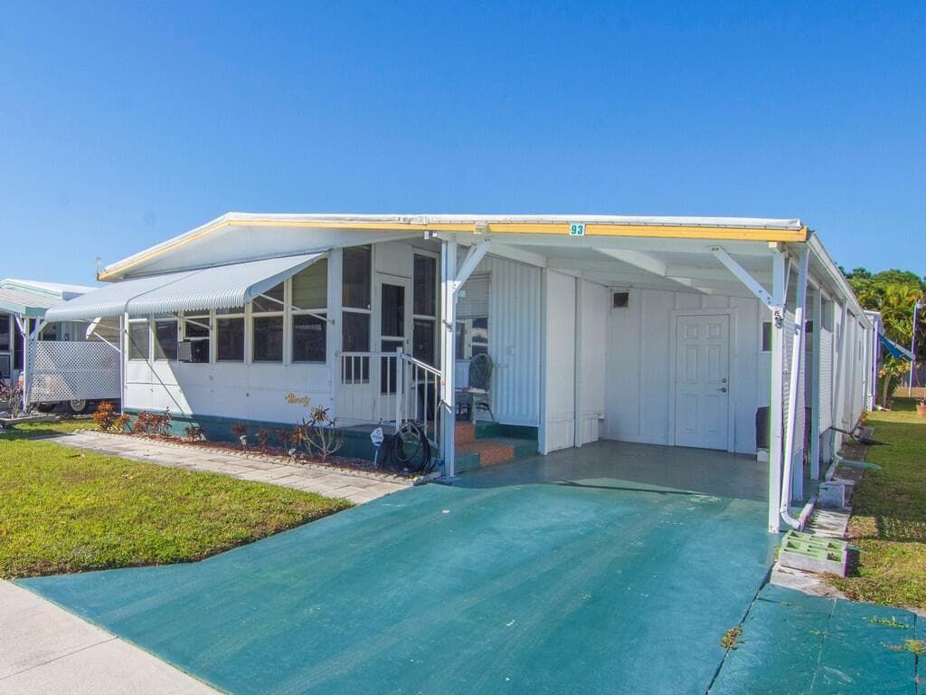 4800 SE Federal Highway #93, Stuart, FL 34997 3