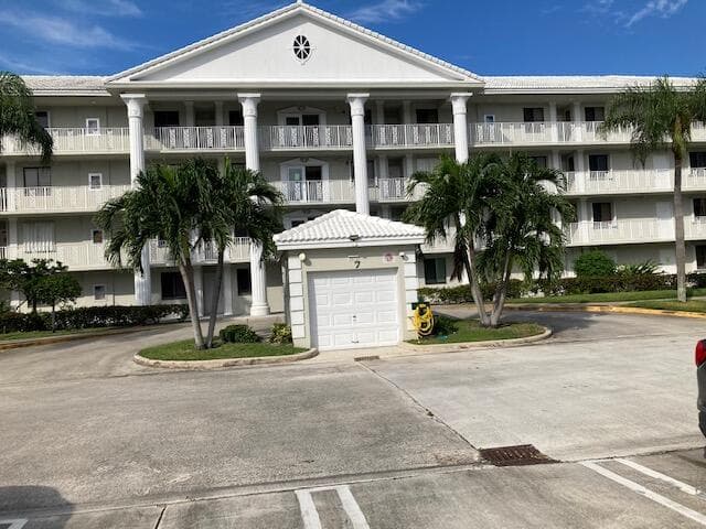 2601 Village Boulevard 406, West Palm Beach, FL 33409