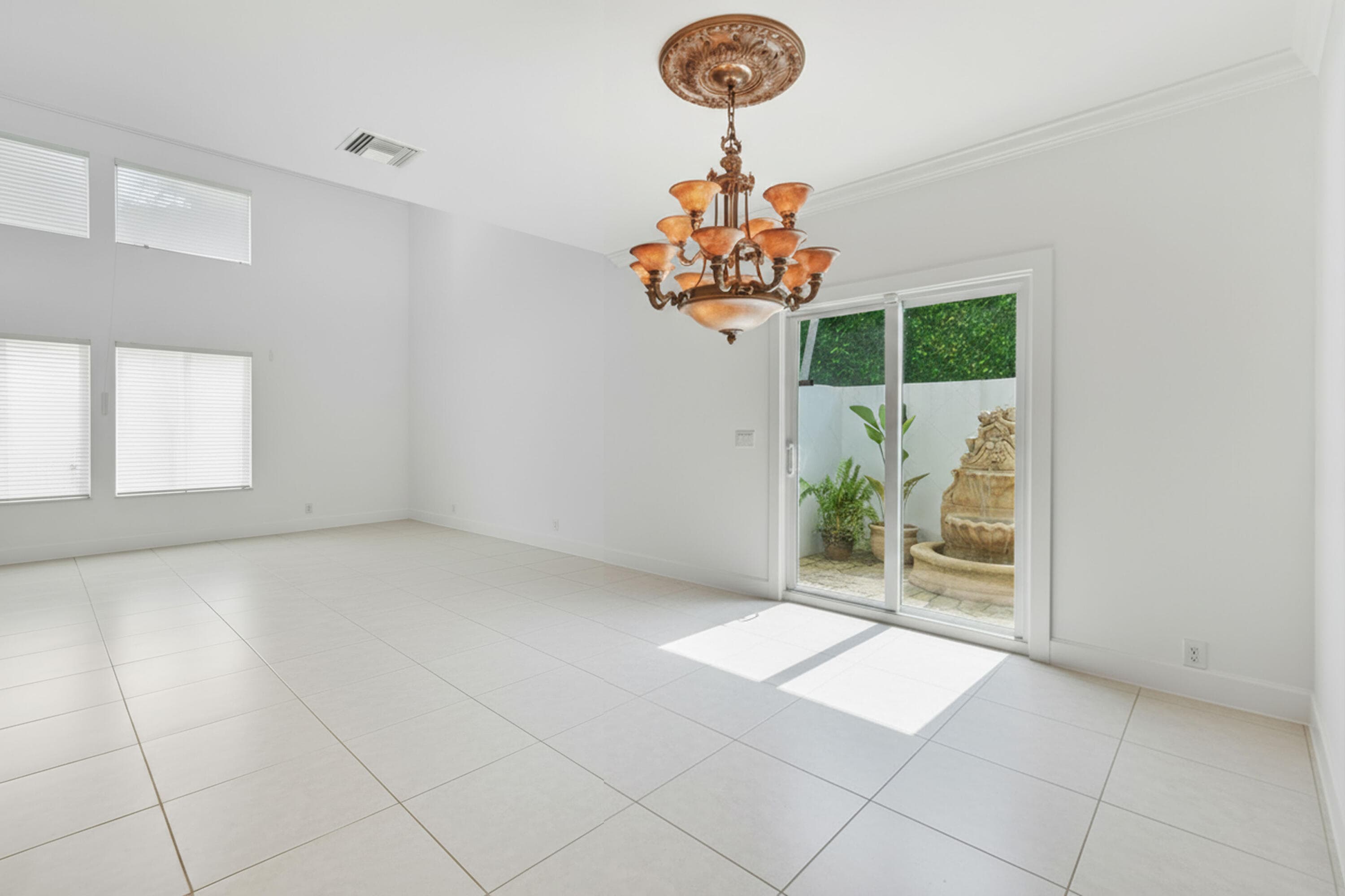 2801 Embassy Drive, West Palm Beach, FL 33401 13