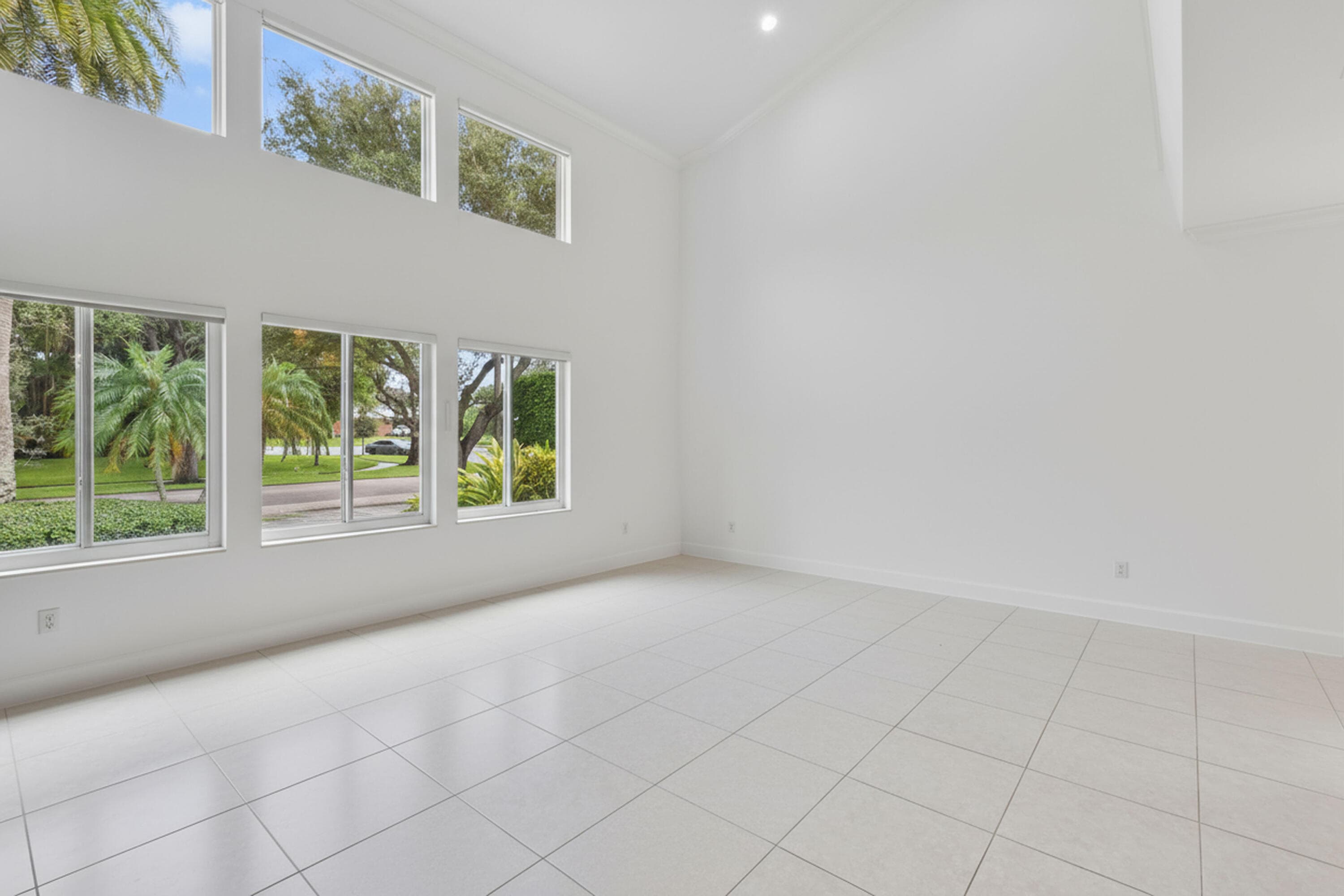 2801 Embassy Drive, West Palm Beach, FL 33401 3