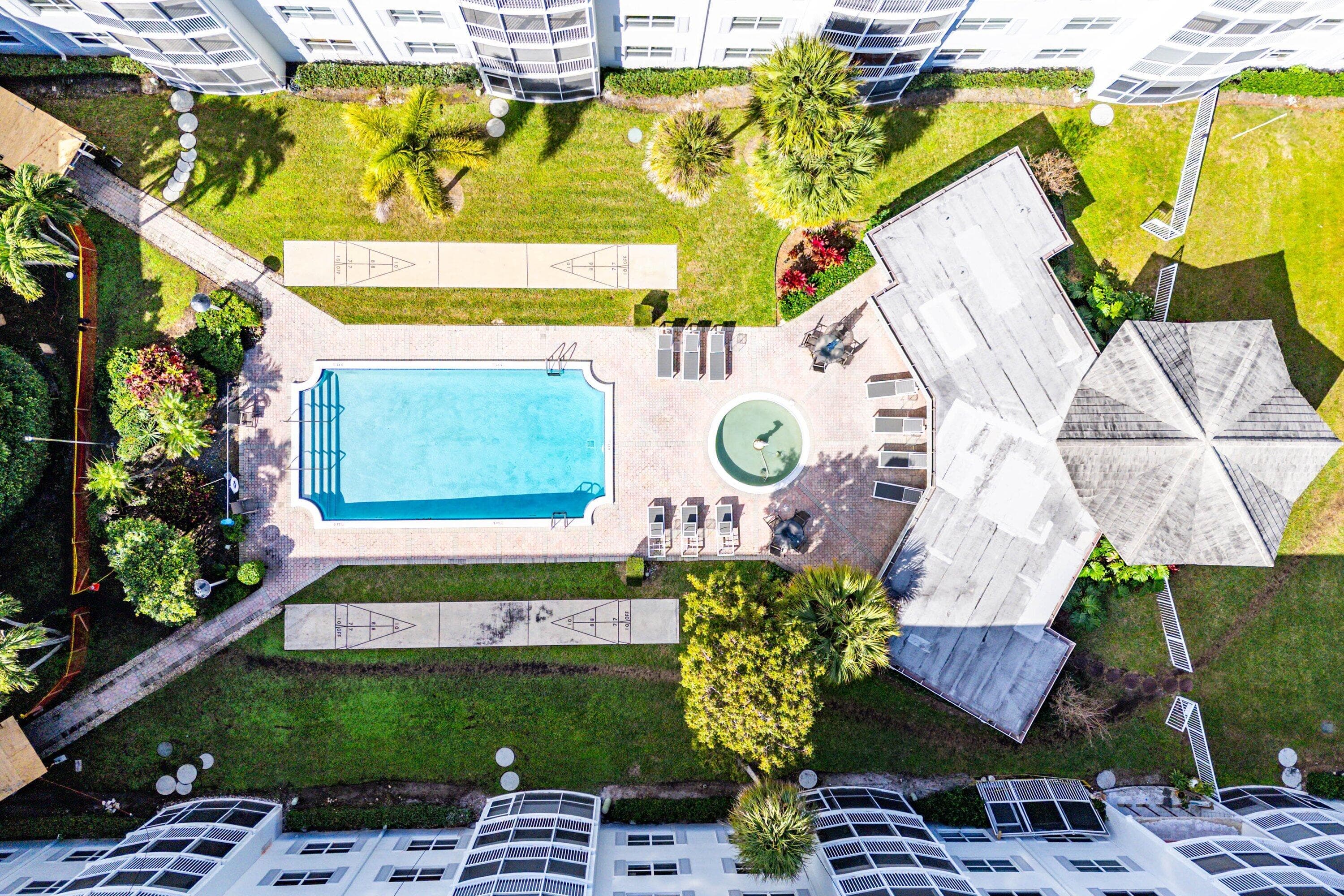 800 E Camino Real 409, Boca Raton, FL 33432 29