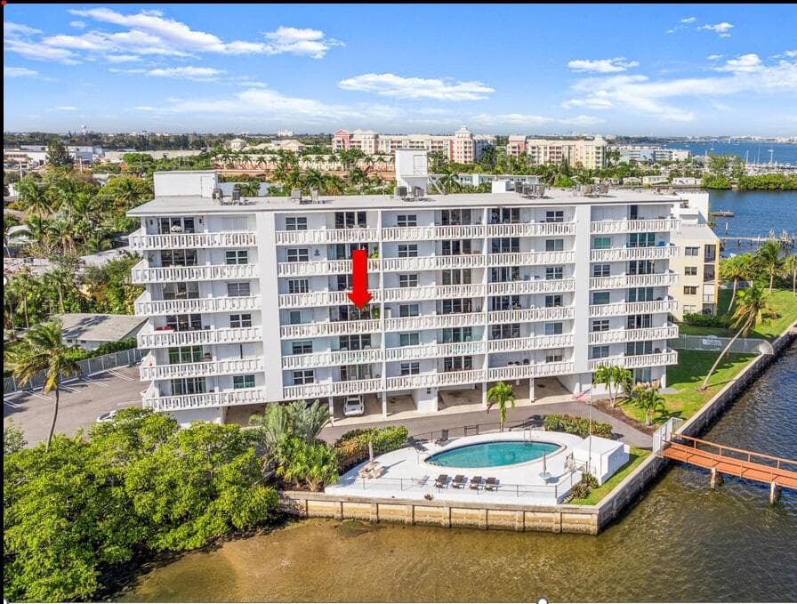231 E Lantana Road 402, Lantana, FL 33462 25