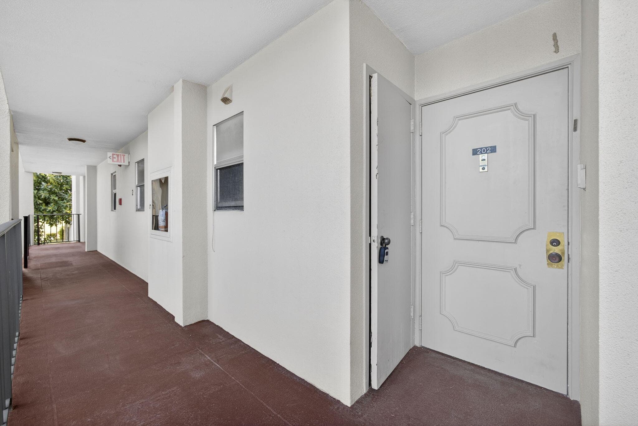 3590 Via Poinciana 202, Lake Worth, FL 33467 9