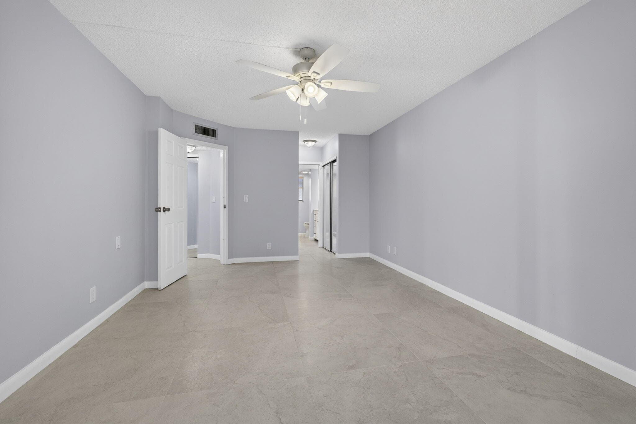 3590 Via Poinciana 202, Lake Worth, FL 33467 40