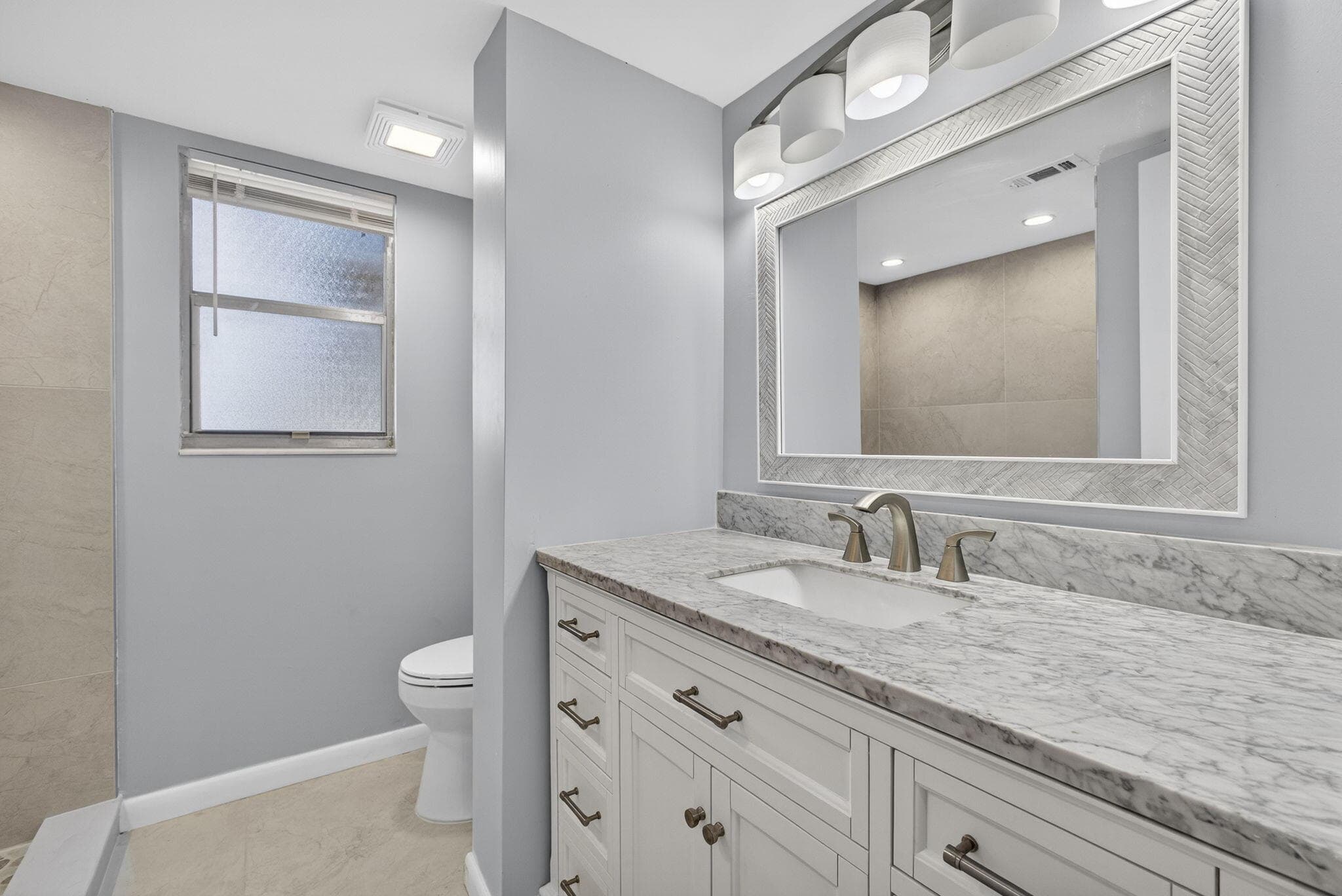 3590 Via Poinciana 202, Lake Worth, FL 33467 44