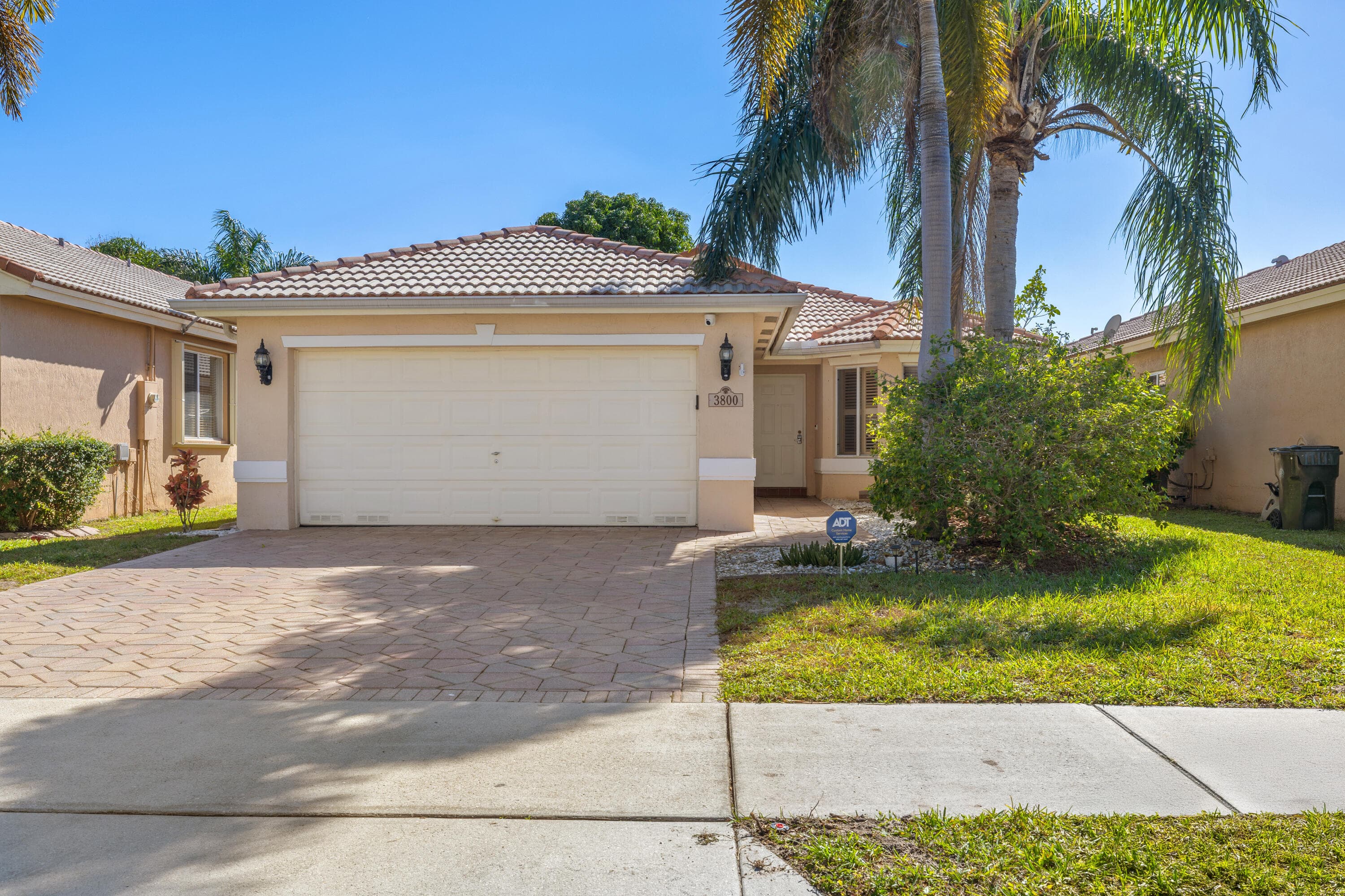 3800 Woodfield Drive, Coconut Creek, FL 33073 2