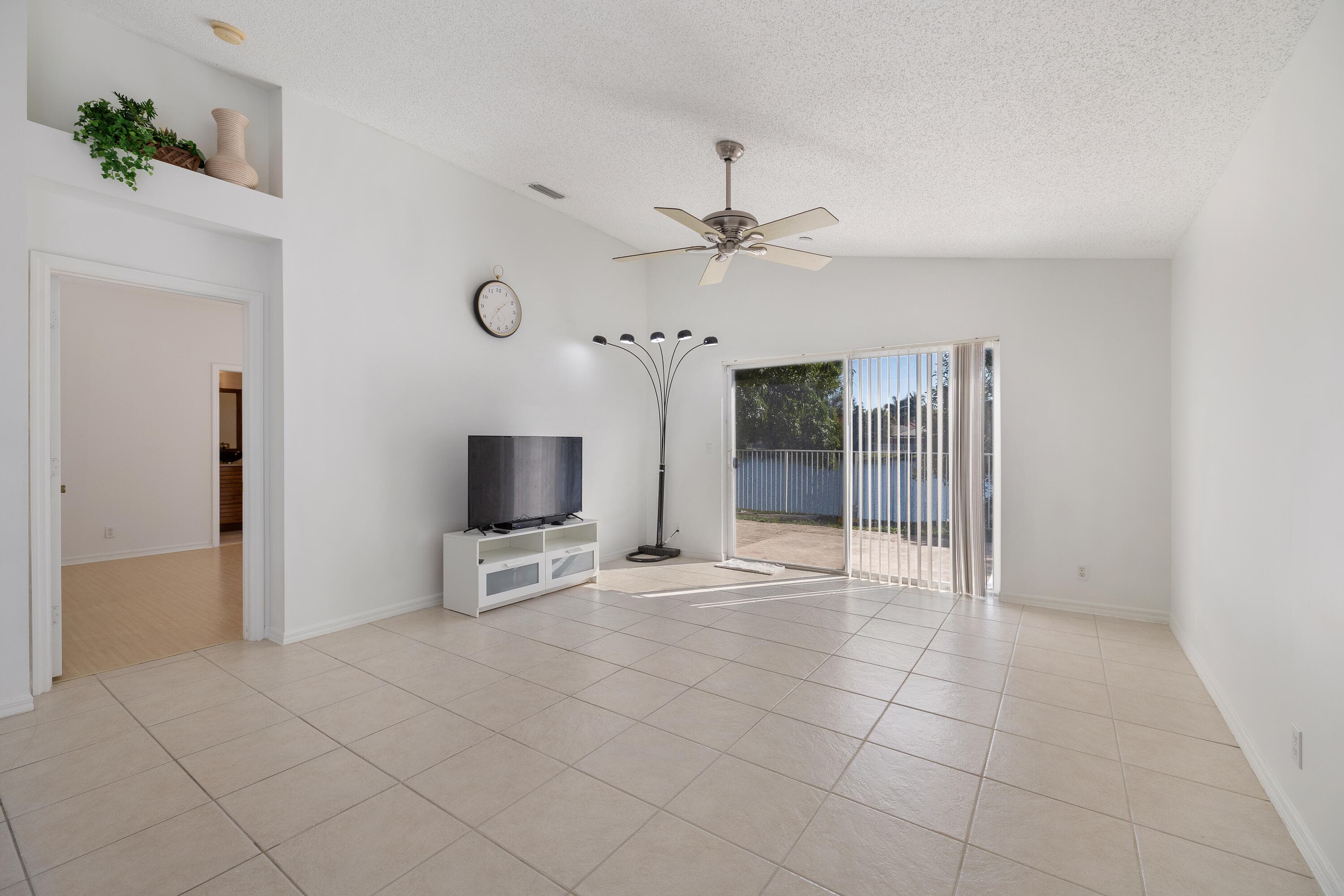 3800 Woodfield Drive, Coconut Creek, FL 33073 16