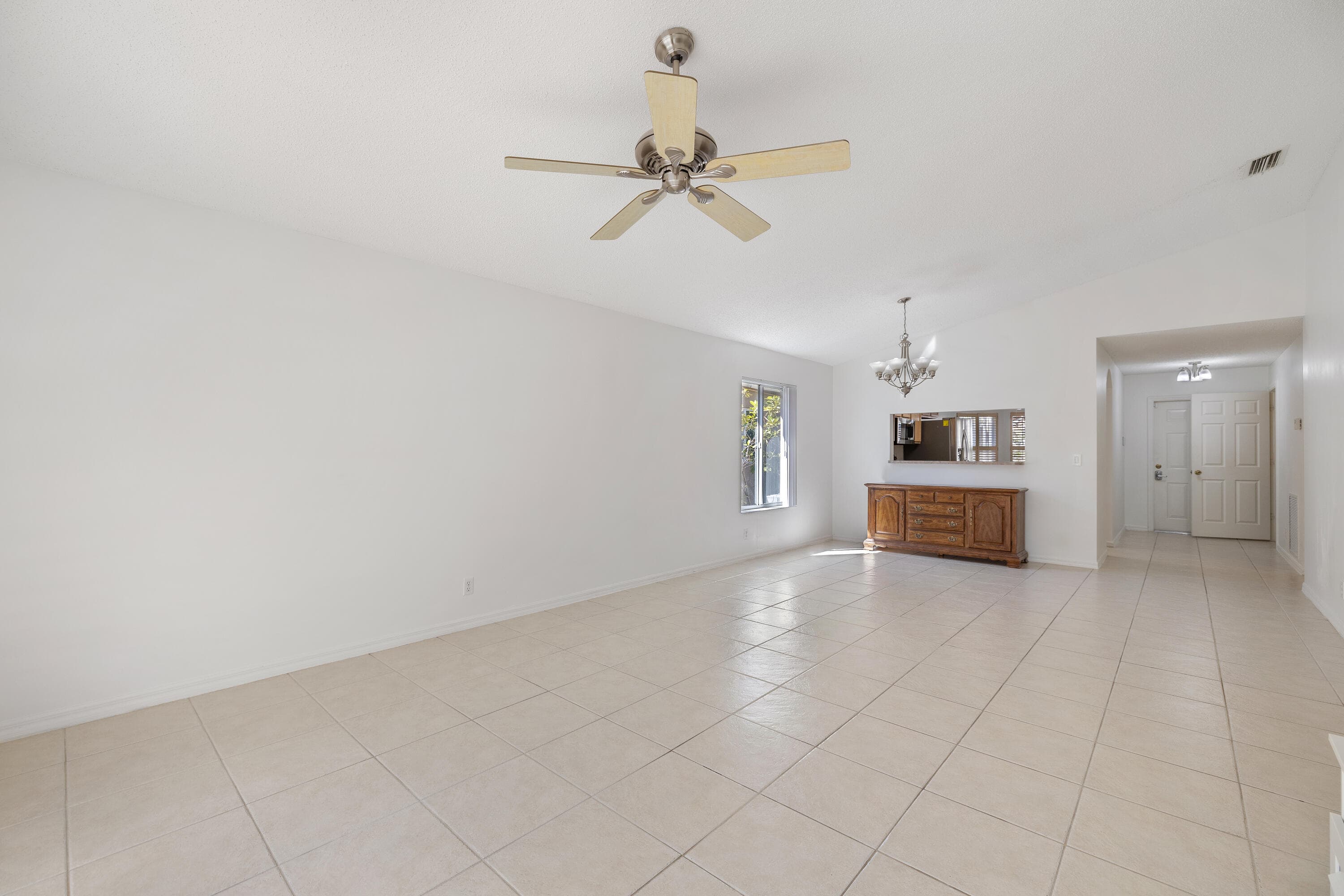 3800 Woodfield Drive, Coconut Creek, FL 33073 34