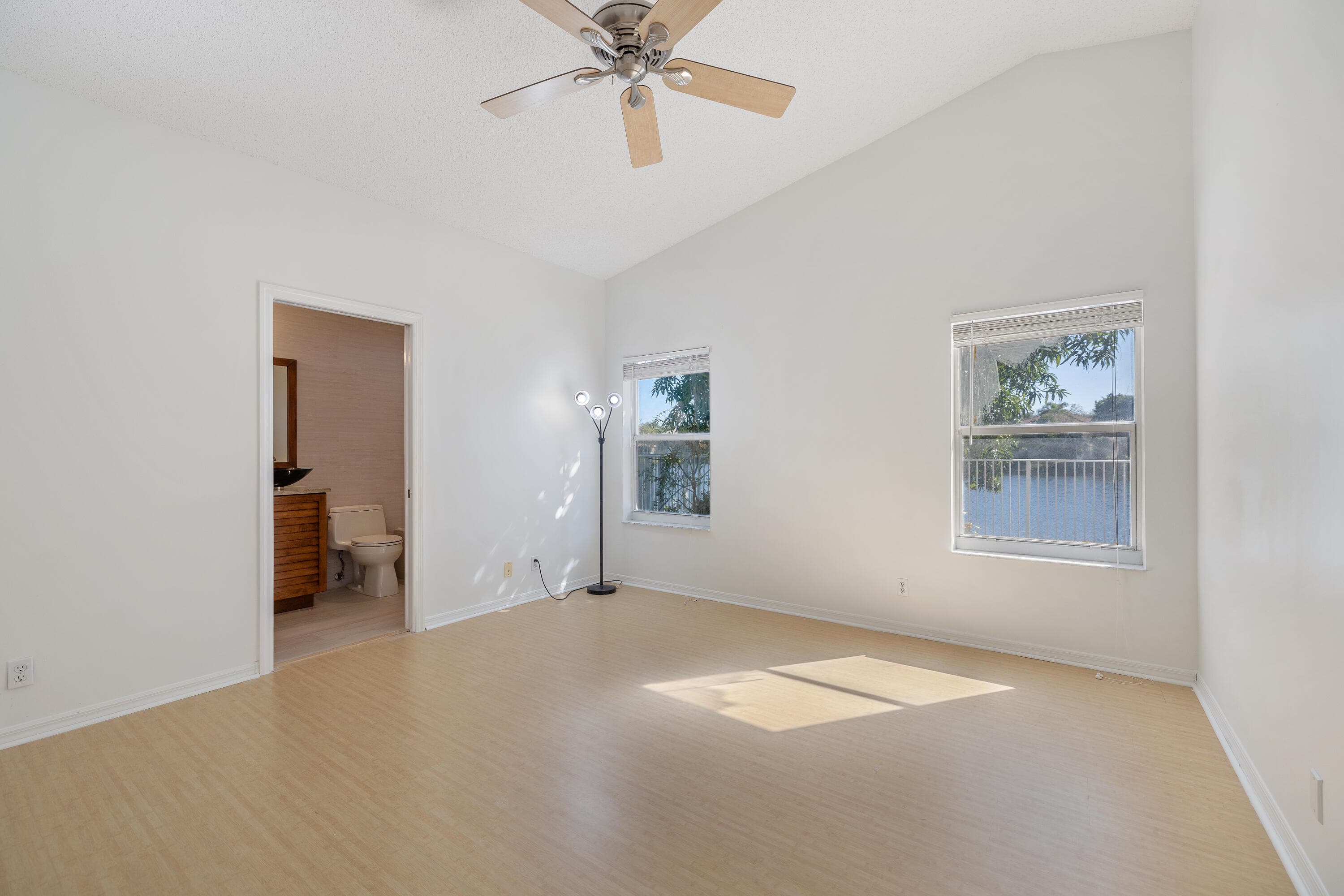 3800 Woodfield Drive, Coconut Creek, FL 33073 20