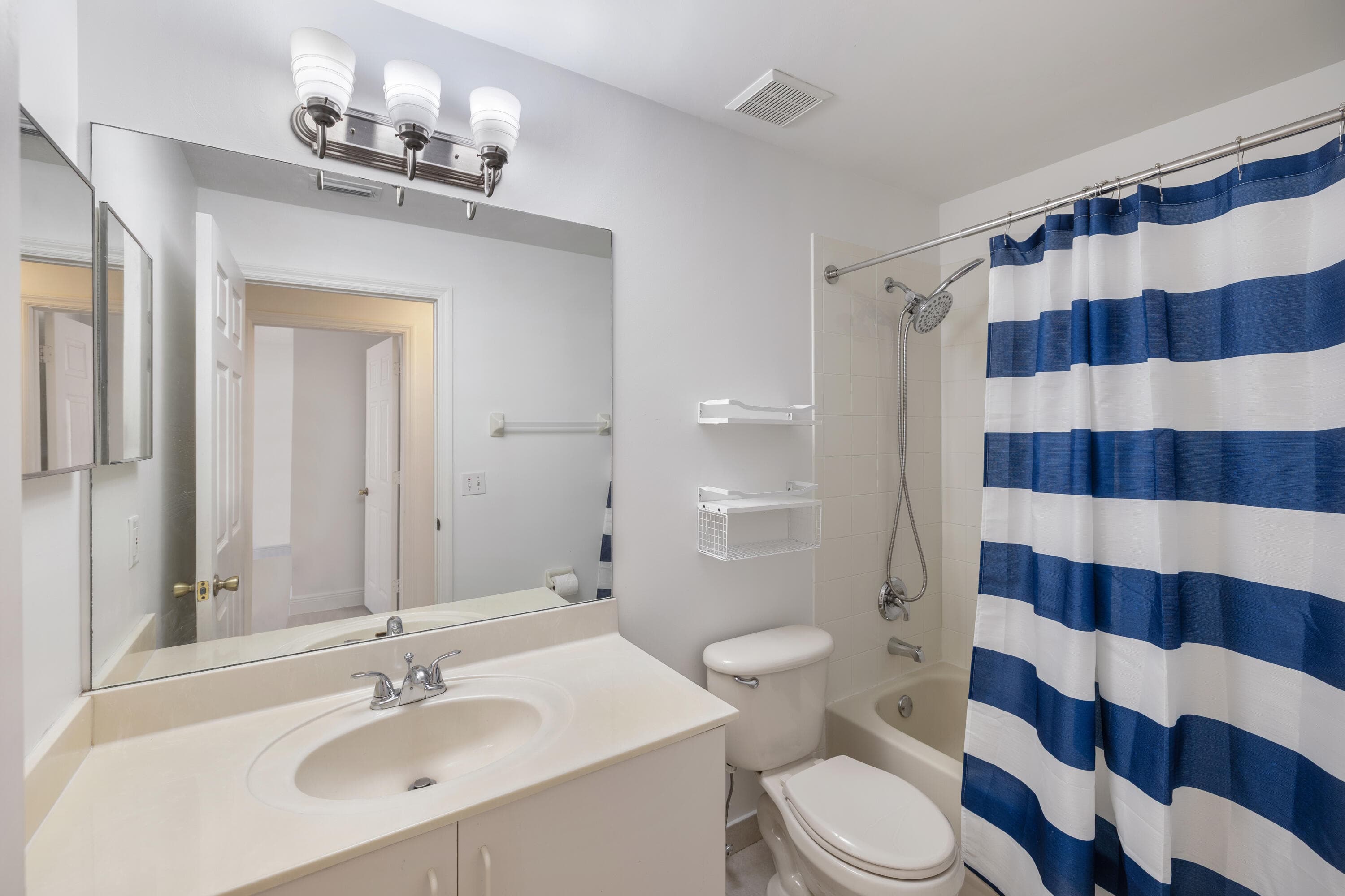 3800 Woodfield Drive, Coconut Creek, FL 33073 33