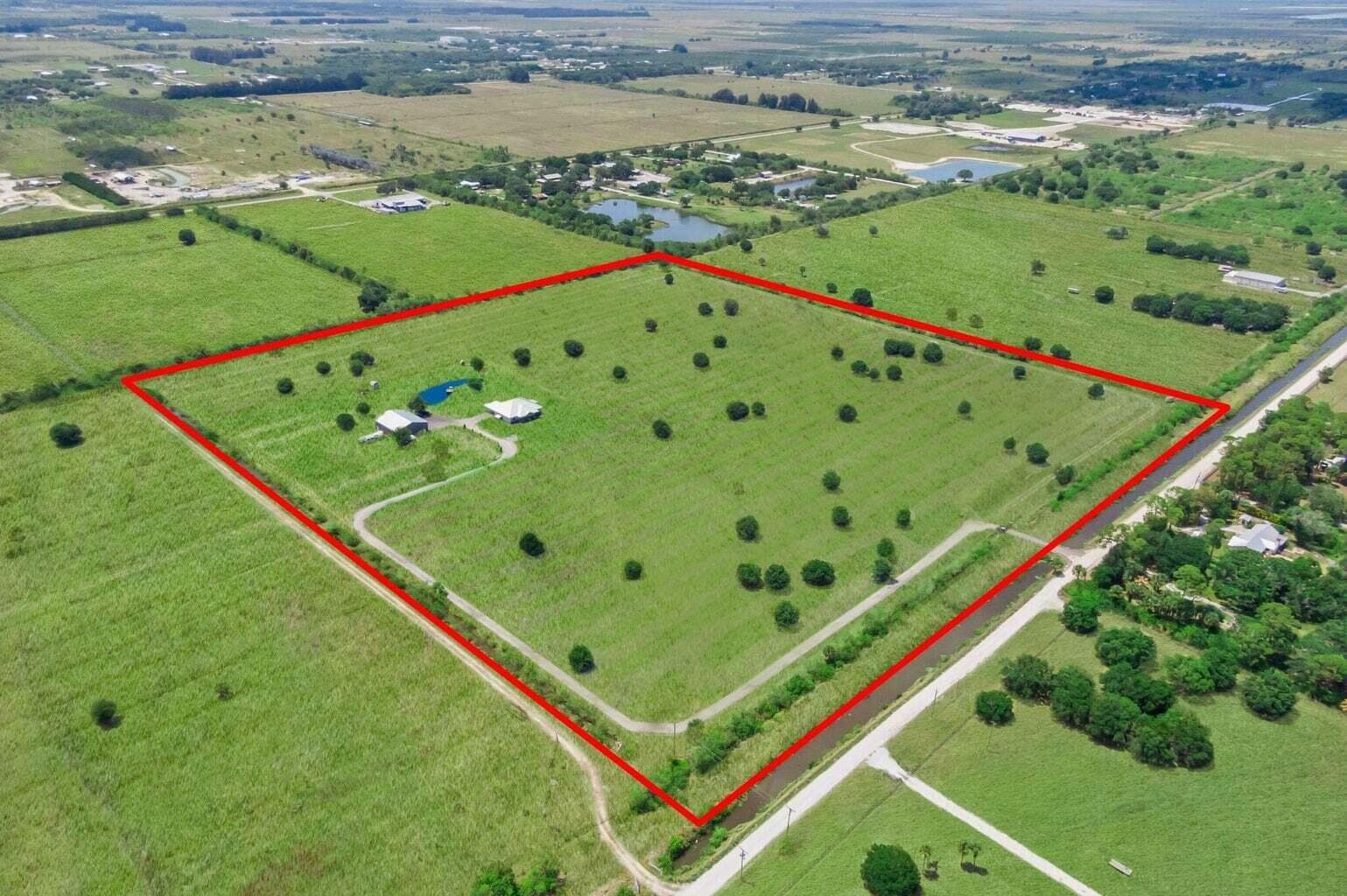 1545 Pulitzer Road, Fort Pierce, FL 34945 2