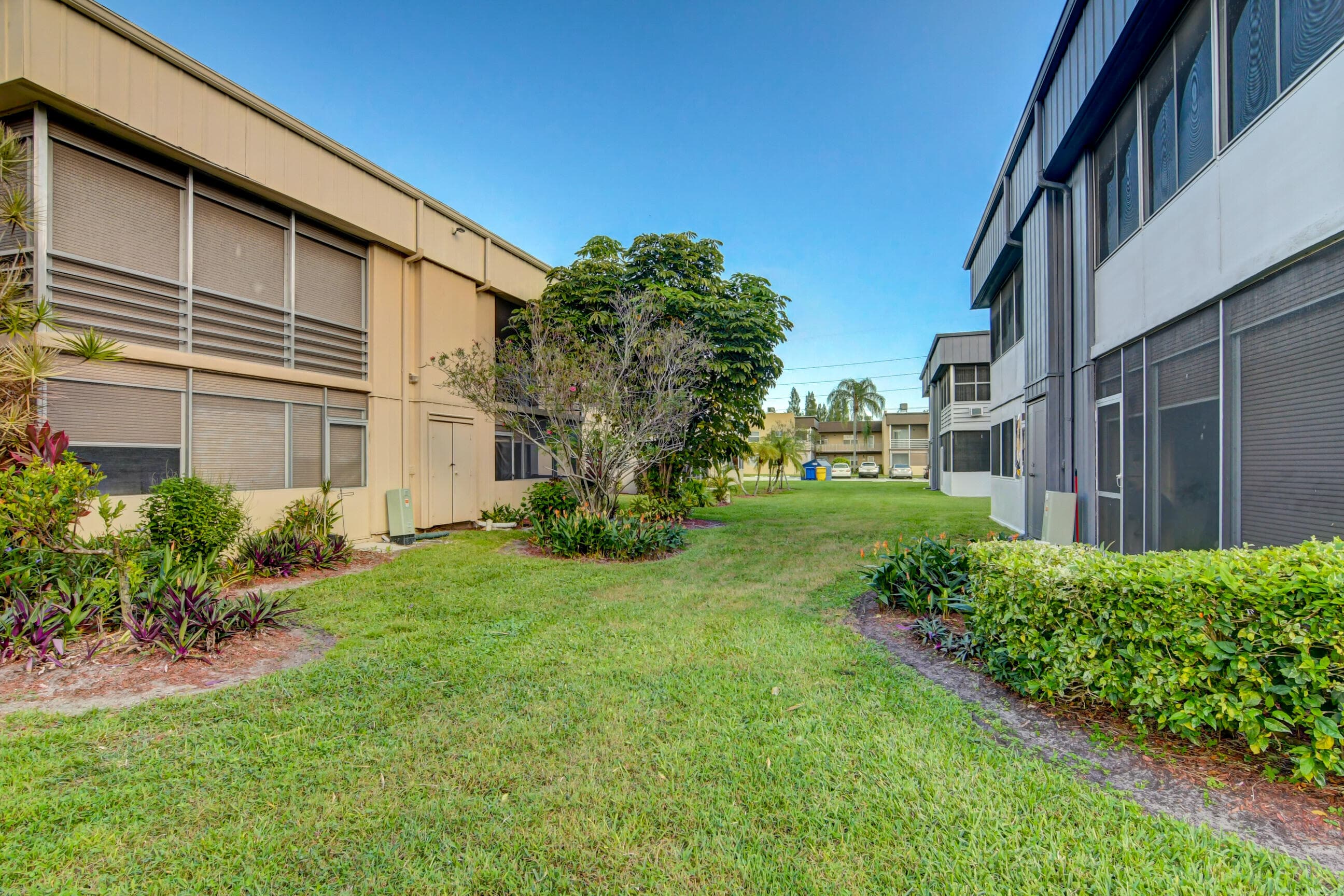 42 Burgundy A, Delray Beach, FL 33484 15