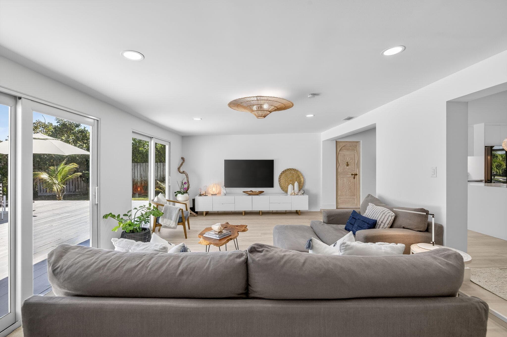 876 NW 6th Avenue, Boca Raton, FL 33432 16