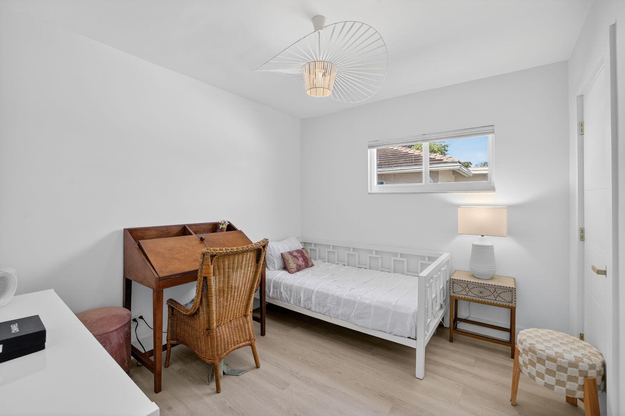 876 NW 6th Avenue, Boca Raton, FL 33432 60