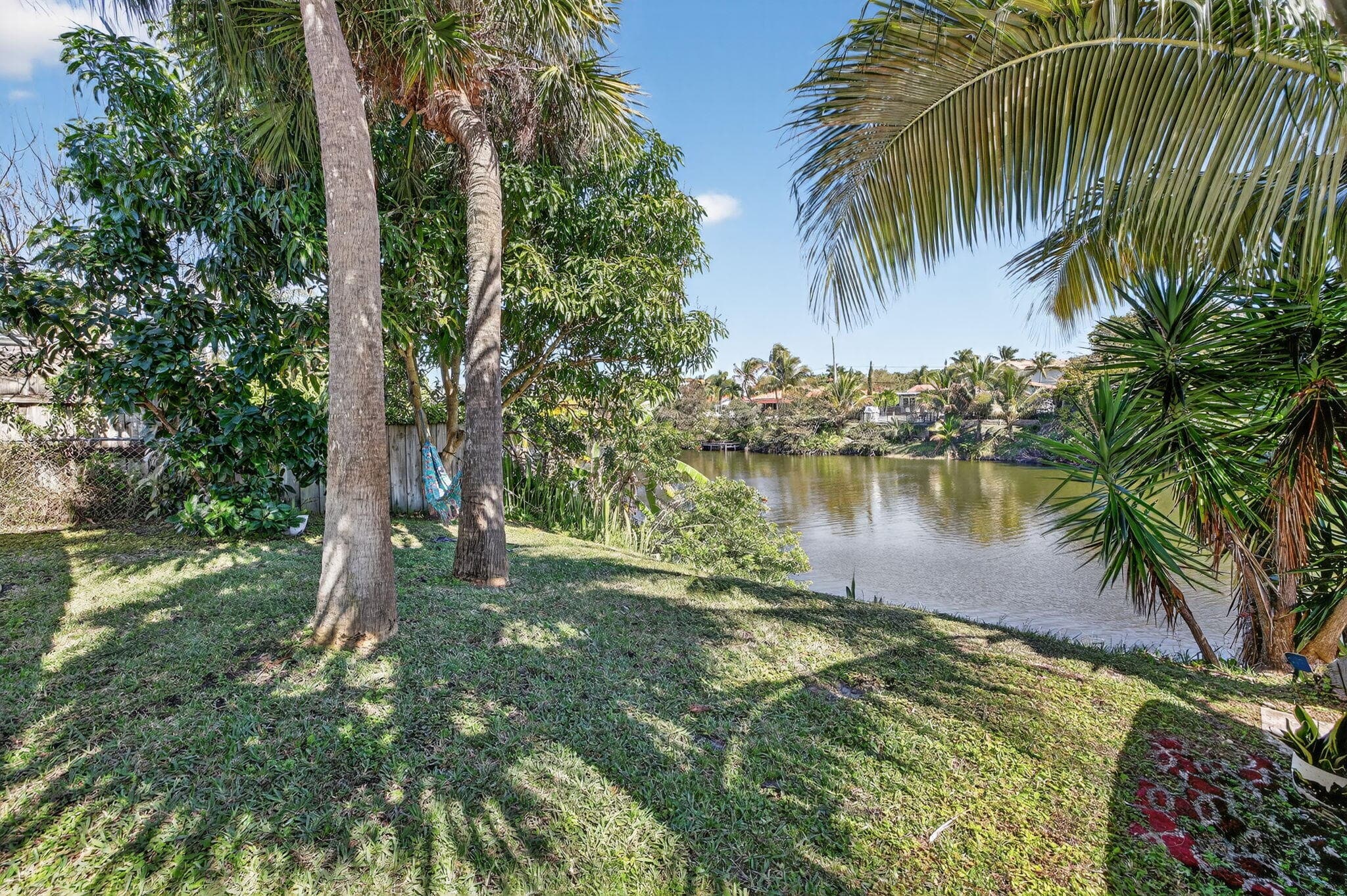 876 NW 6th Avenue, Boca Raton, FL 33432 77