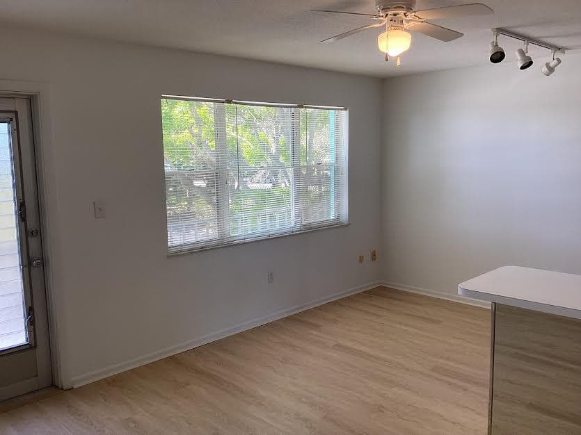 1200 Colonnades Drive 202, Fort Pierce, FL 34949 24