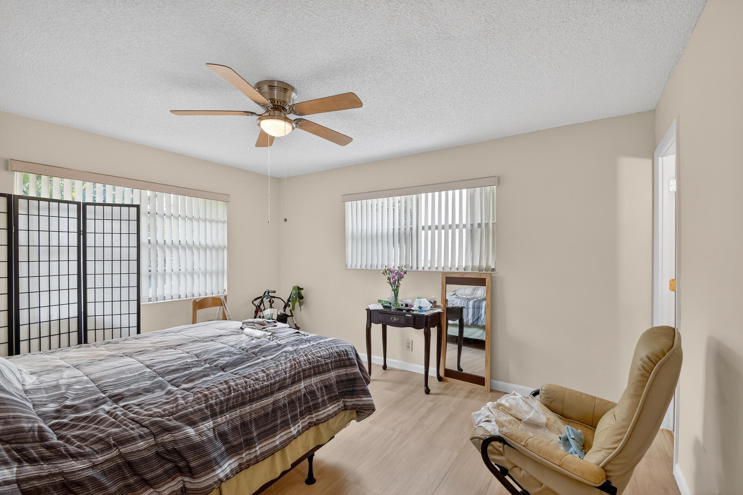 113 Lake Olive Drive 113, West Palm Beach, FL 33411 19