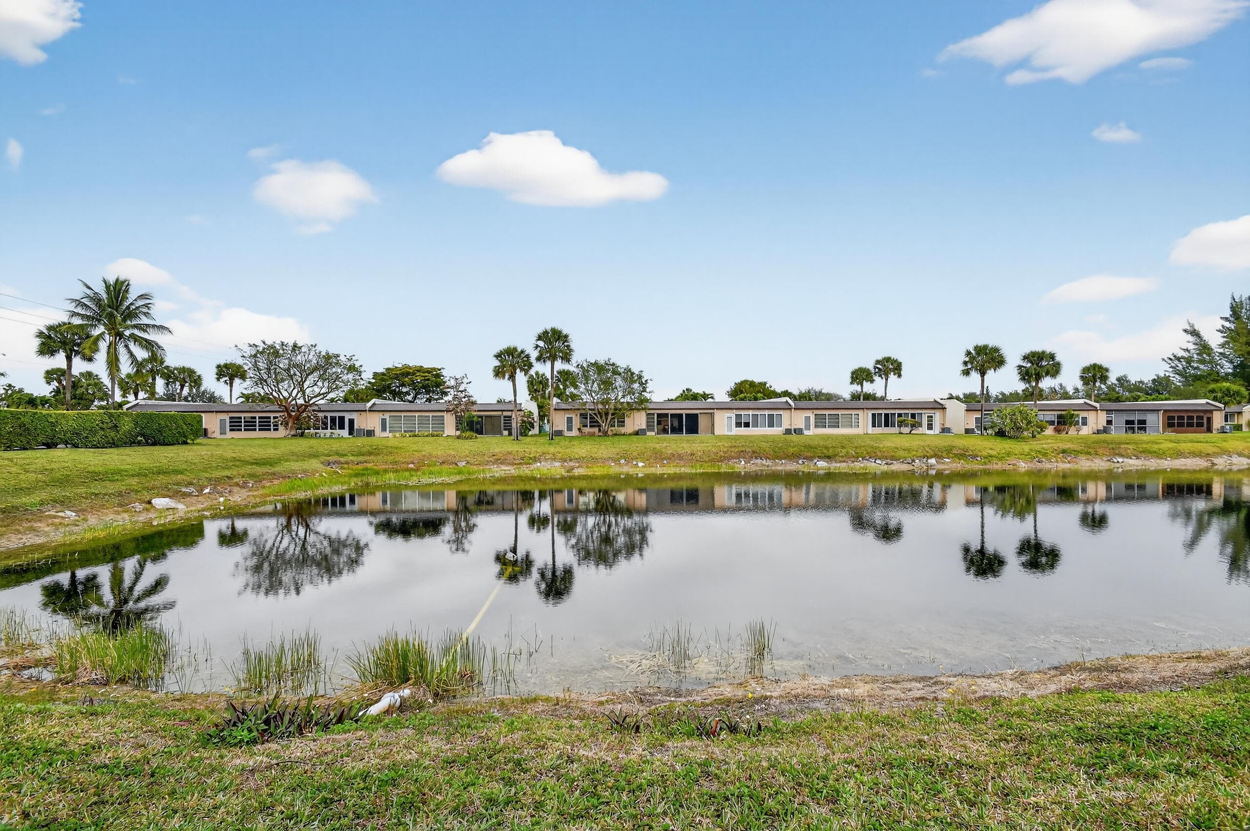 113 Lake Olive Drive 113, West Palm Beach, FL 33411 23