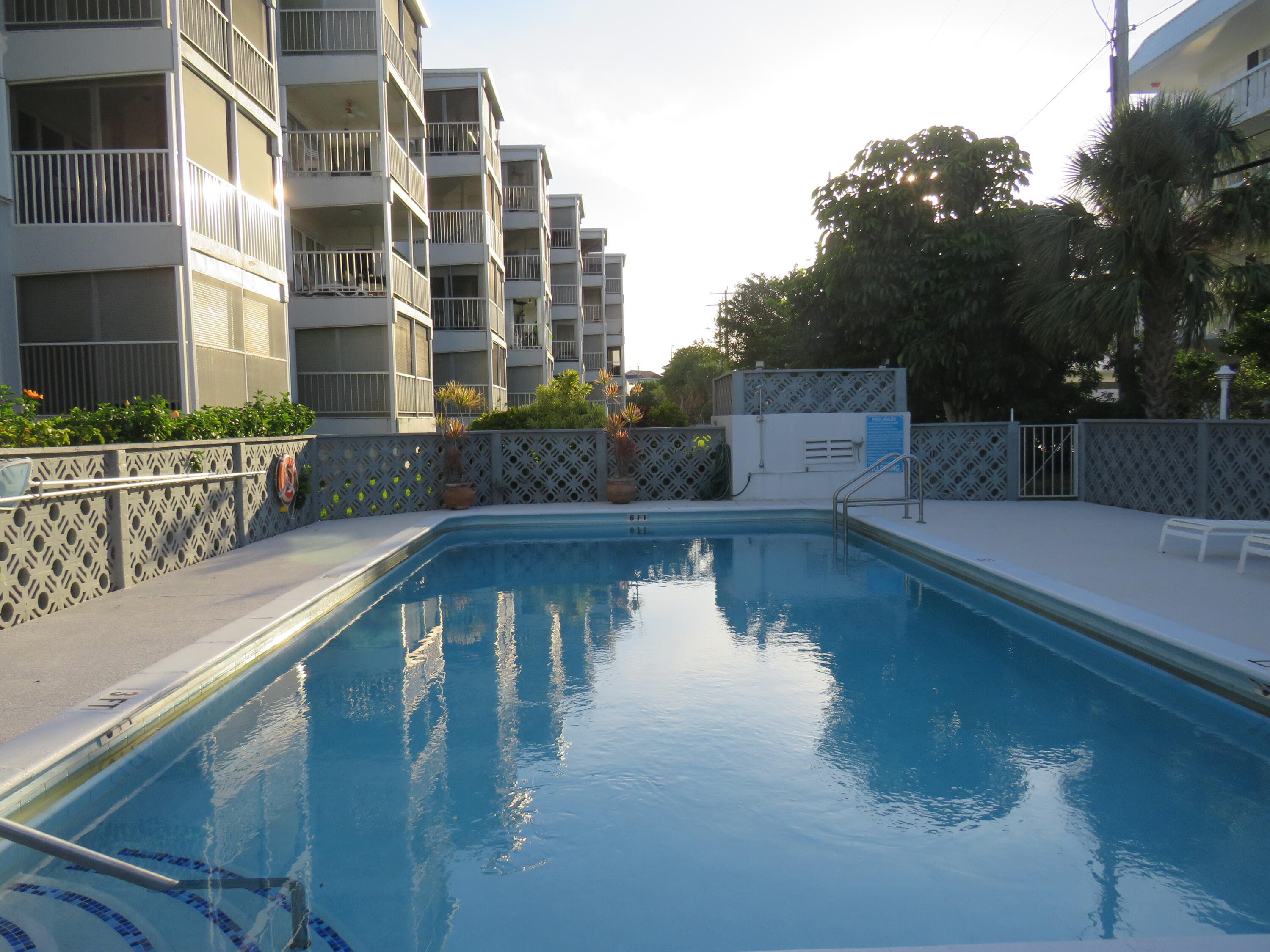 155 Yacht Club Drive 407, North Palm Beach, FL 33408 32