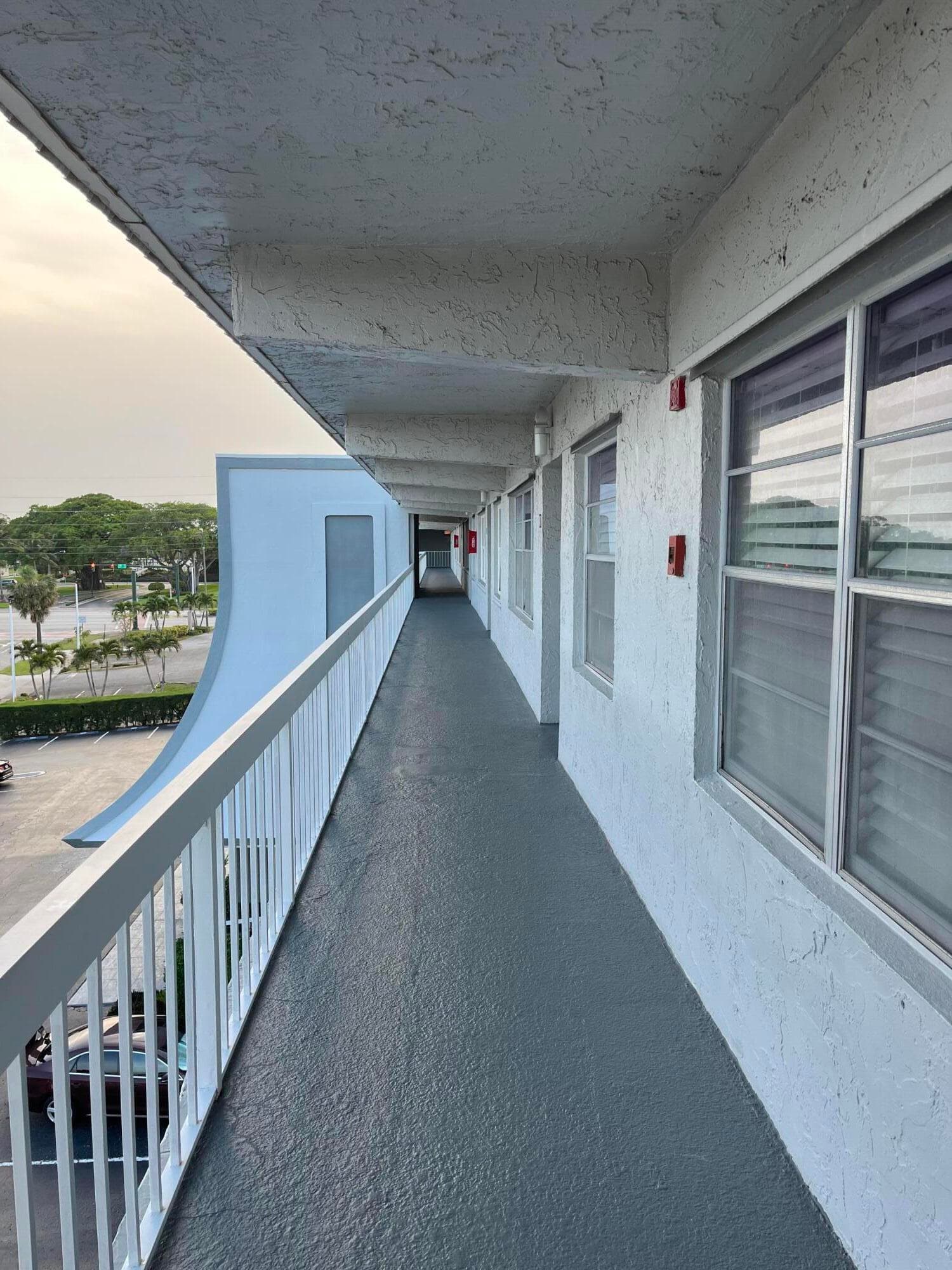 155 Yacht Club Drive 407, North Palm Beach, FL 33408 3